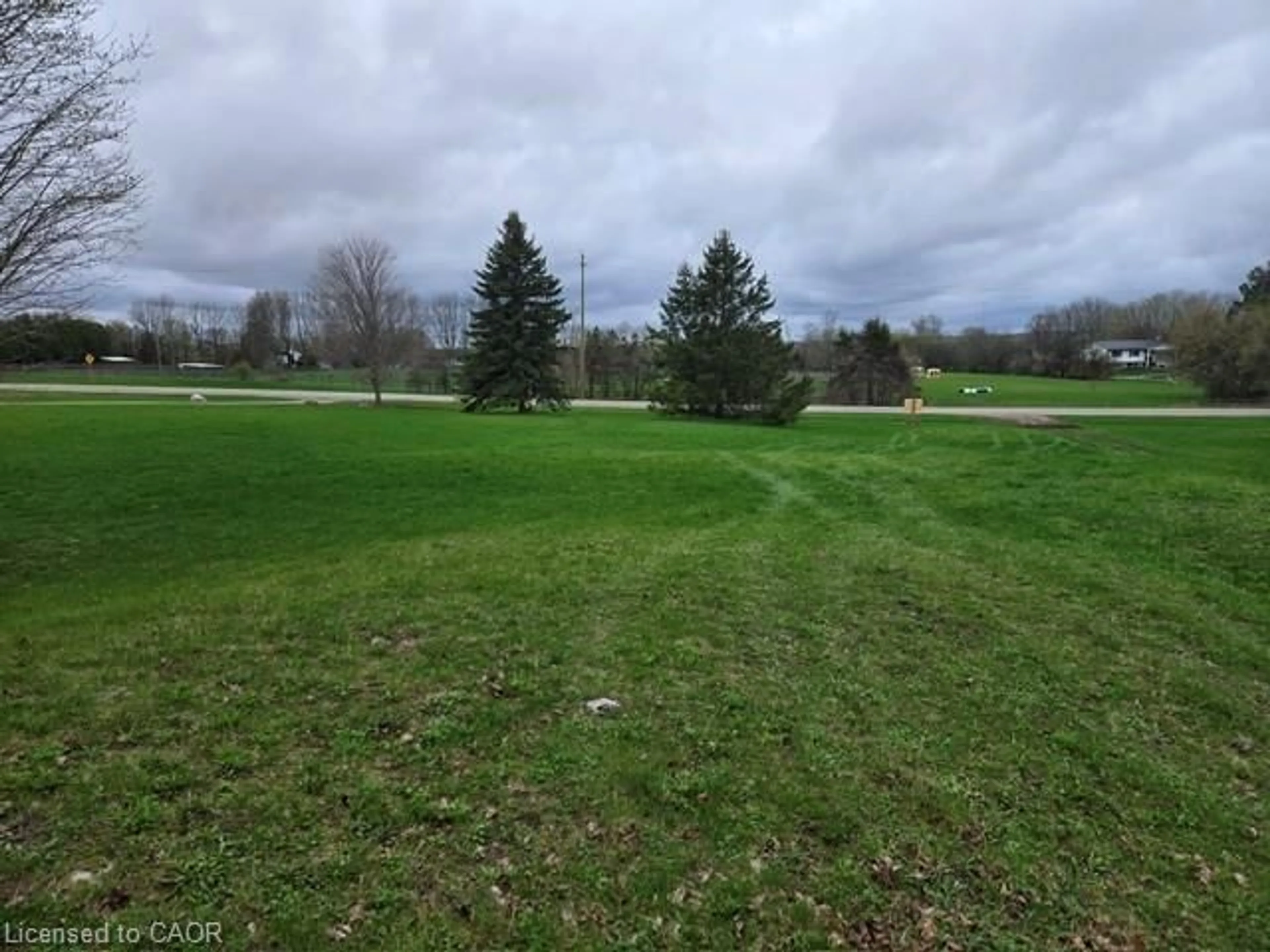 A pic from outside/outdoor area/front of a property/back of a property/a pic from drone, unknown for 308 River Rd, St. George Ontario N0E 1N0