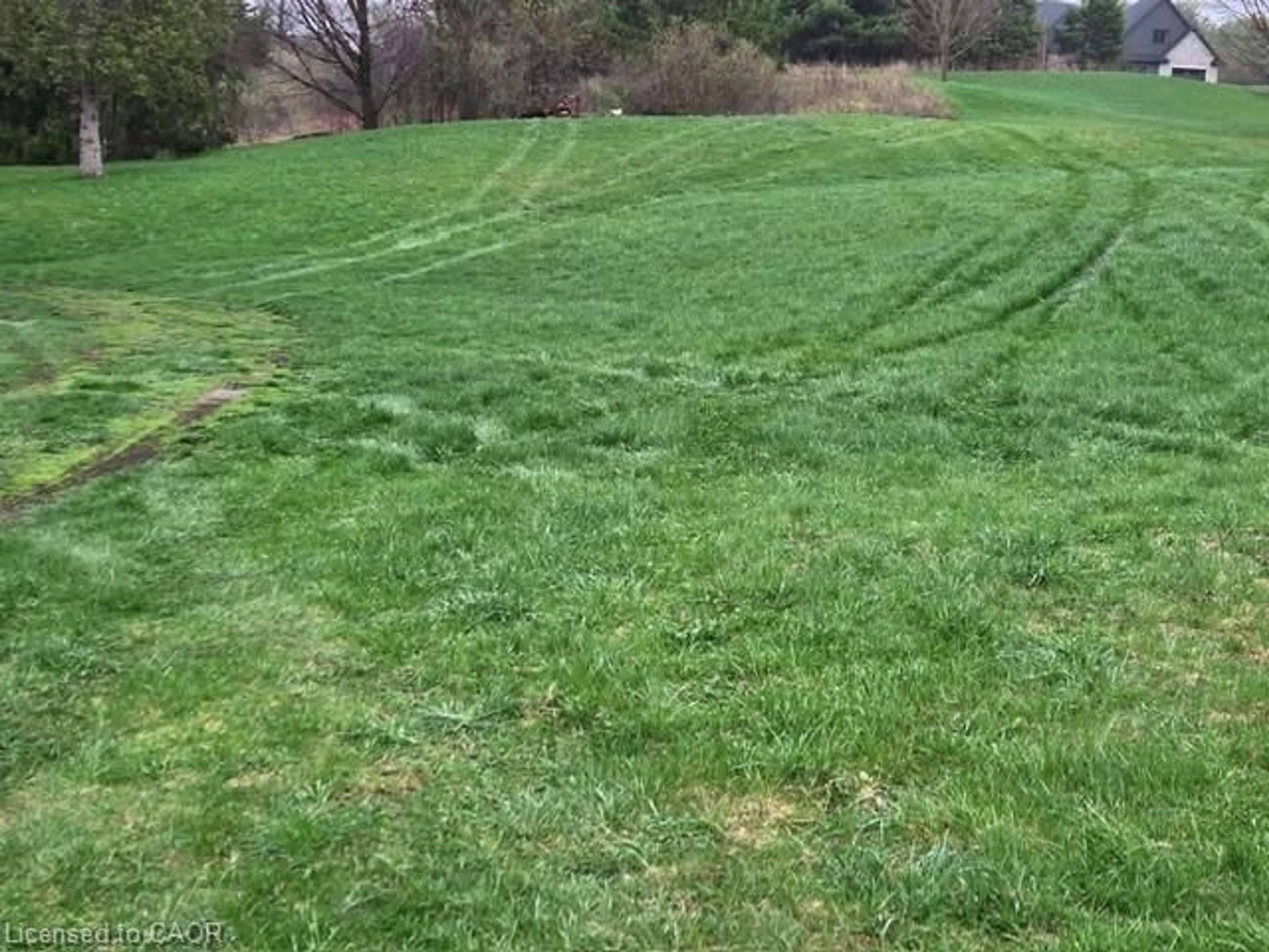 A pic from outside/outdoor area/front of a property/back of a property/a pic from drone, unknown for 308 River Rd, St. George Ontario N0E 1N0