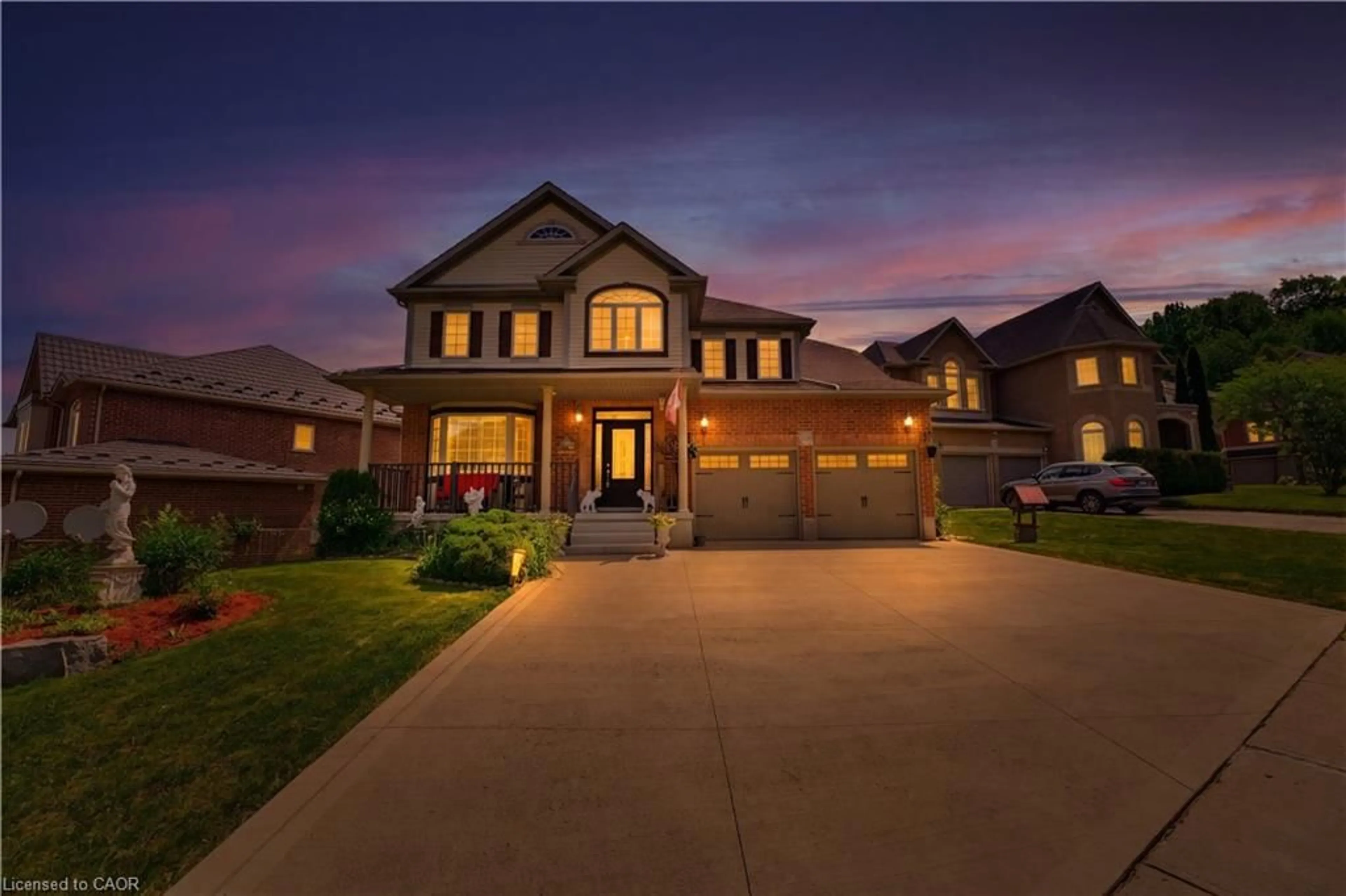 Home with brick exterior material, street for 805 Munich Cir, Waterloo Ontario N2V 2N5