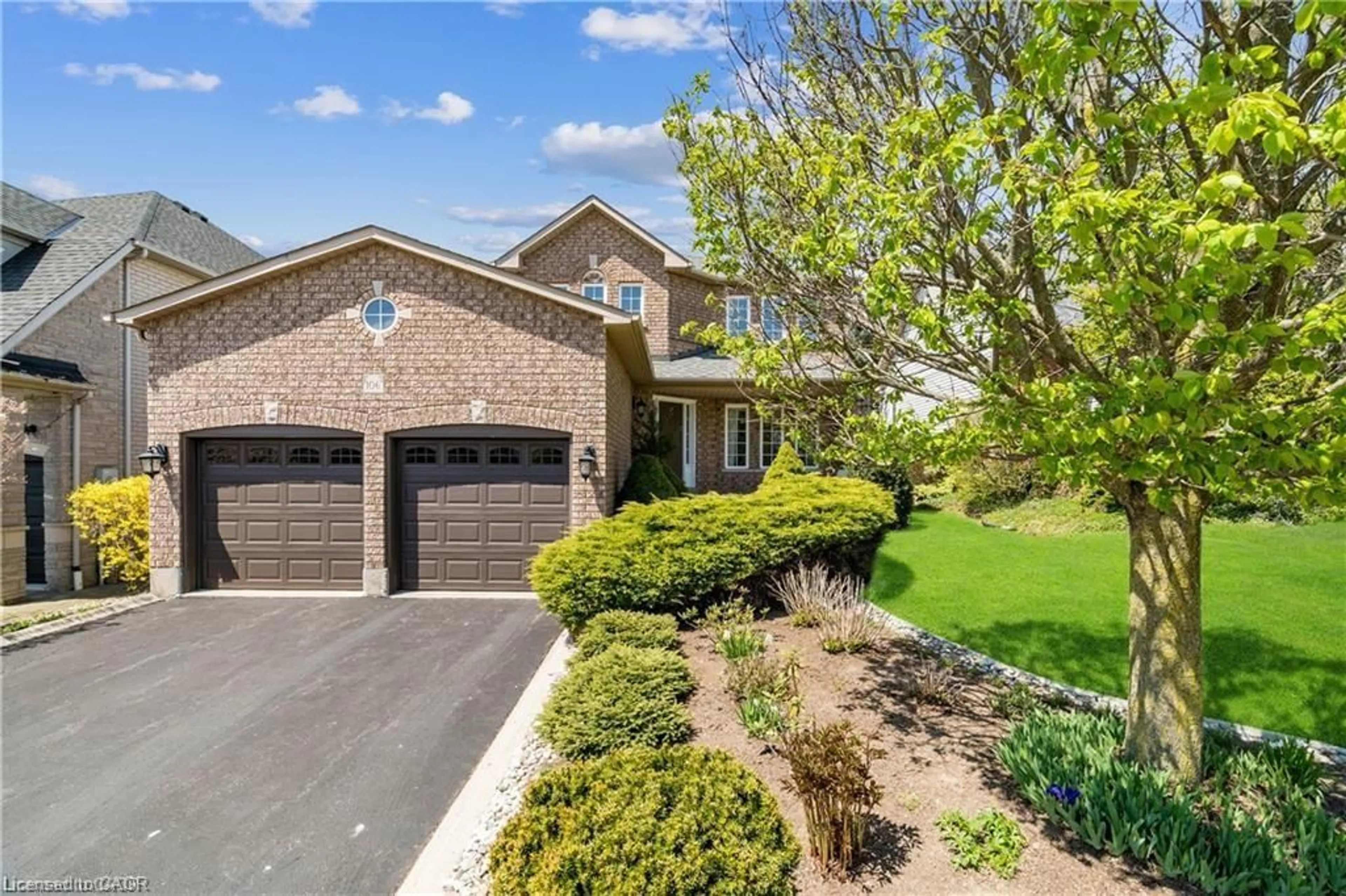 Home with brick exterior material, street for 106 Moore Cres, Ancaster Ontario L9G 4Z8