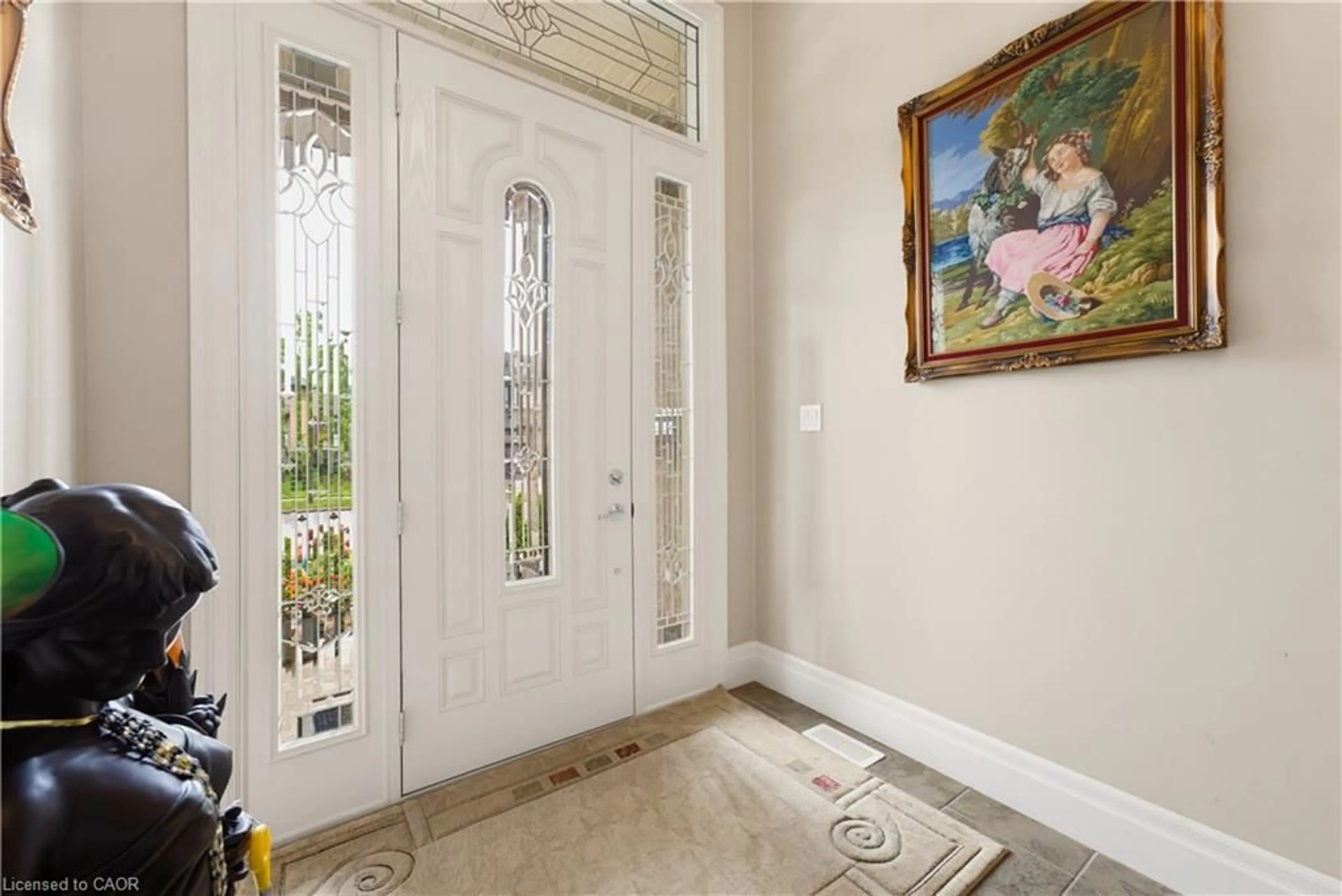 Indoor entryway for 123 Oak Park Dr, Waterloo Ontario N2K 0B3