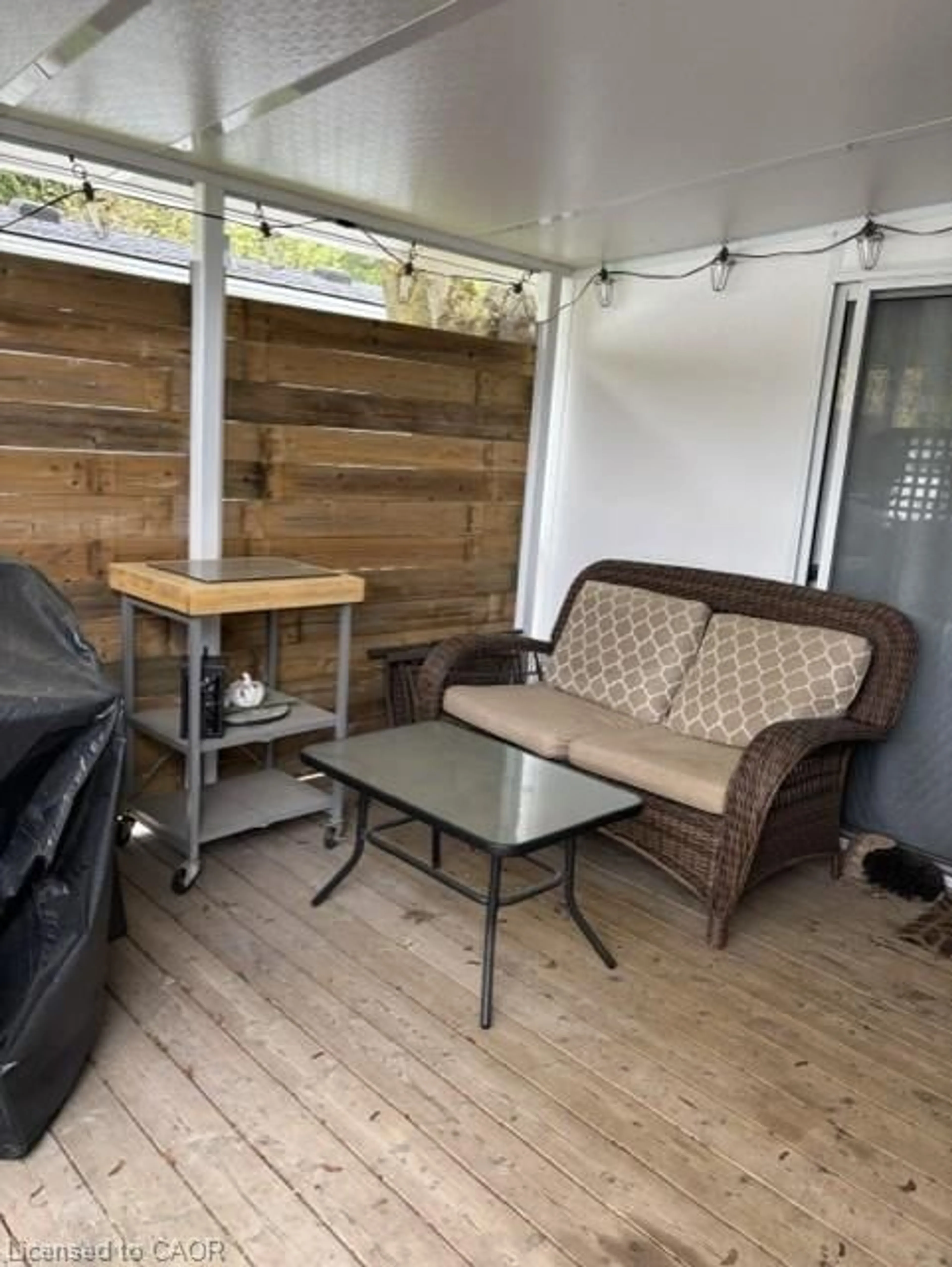 Patio, street for 580 Beaver Creek Rd #203, Waterloo Ontario N2J 3Z4