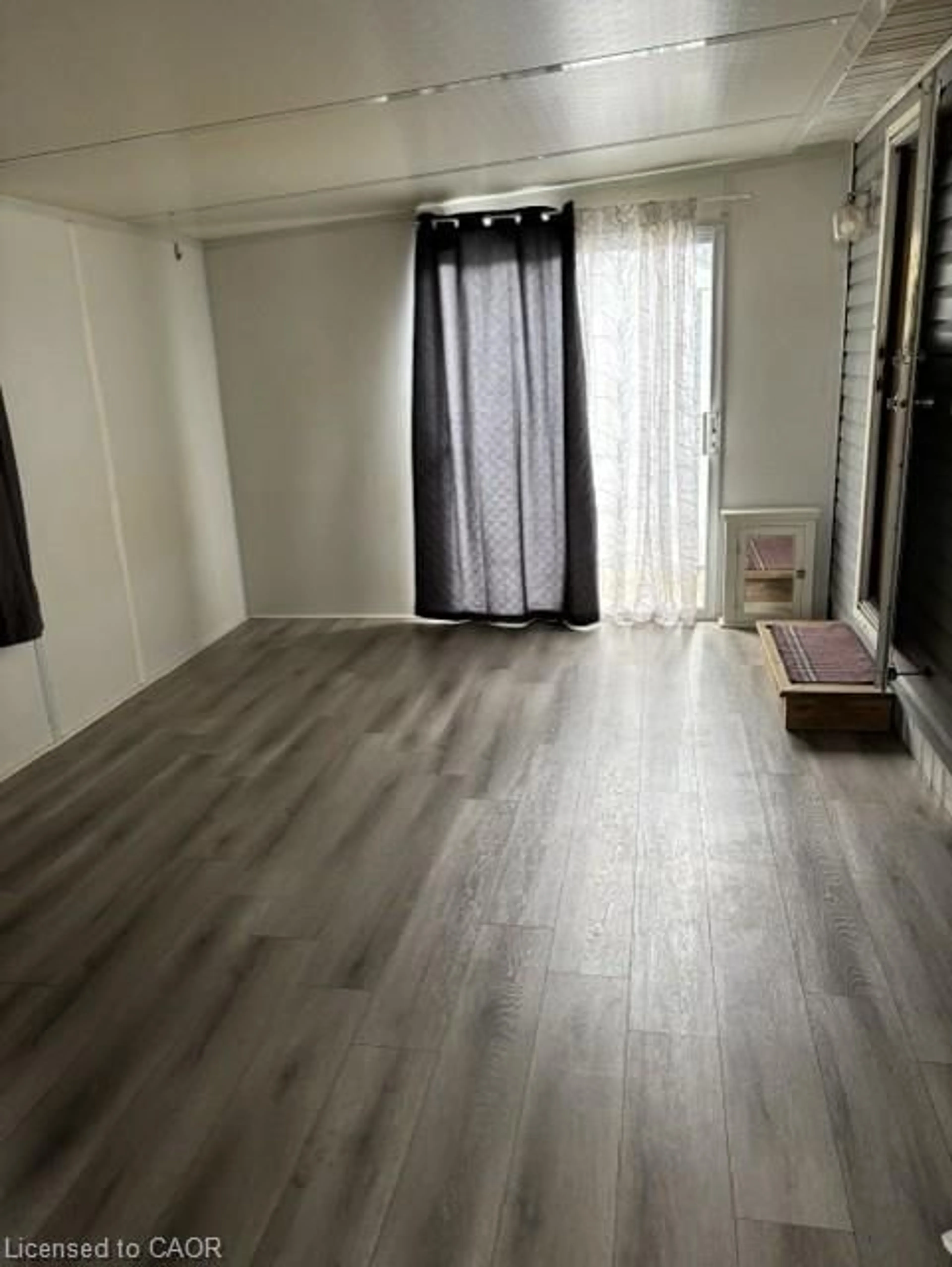 A pic of a room for 580 Beaver Creek Rd #203, Waterloo Ontario N2J 3Z4