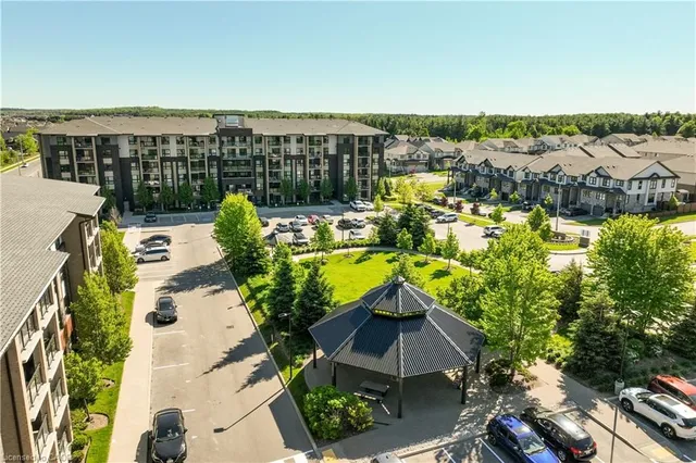 7 Kay Cres #107, Guelph 3