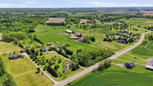 19 Baptist Church Rd, Brantford 4