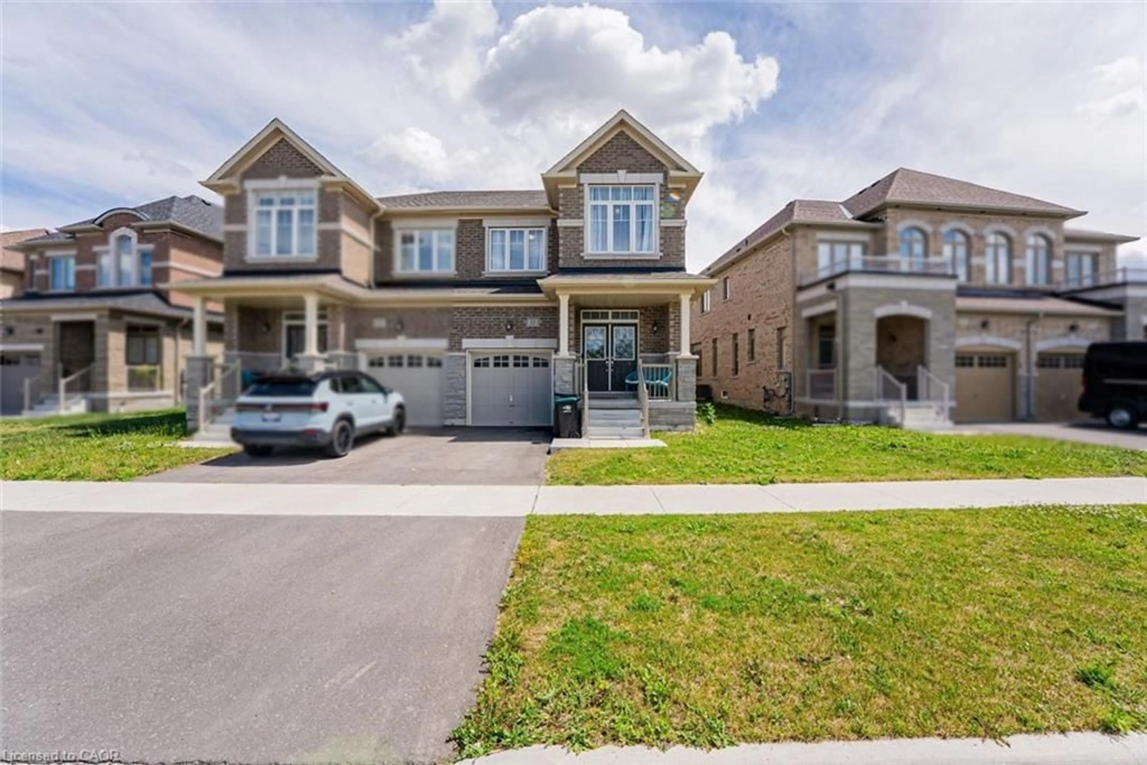 Home with brick exterior material, street for 125 Jonkman Blvd, Bradford Ontario L3Z 4J9