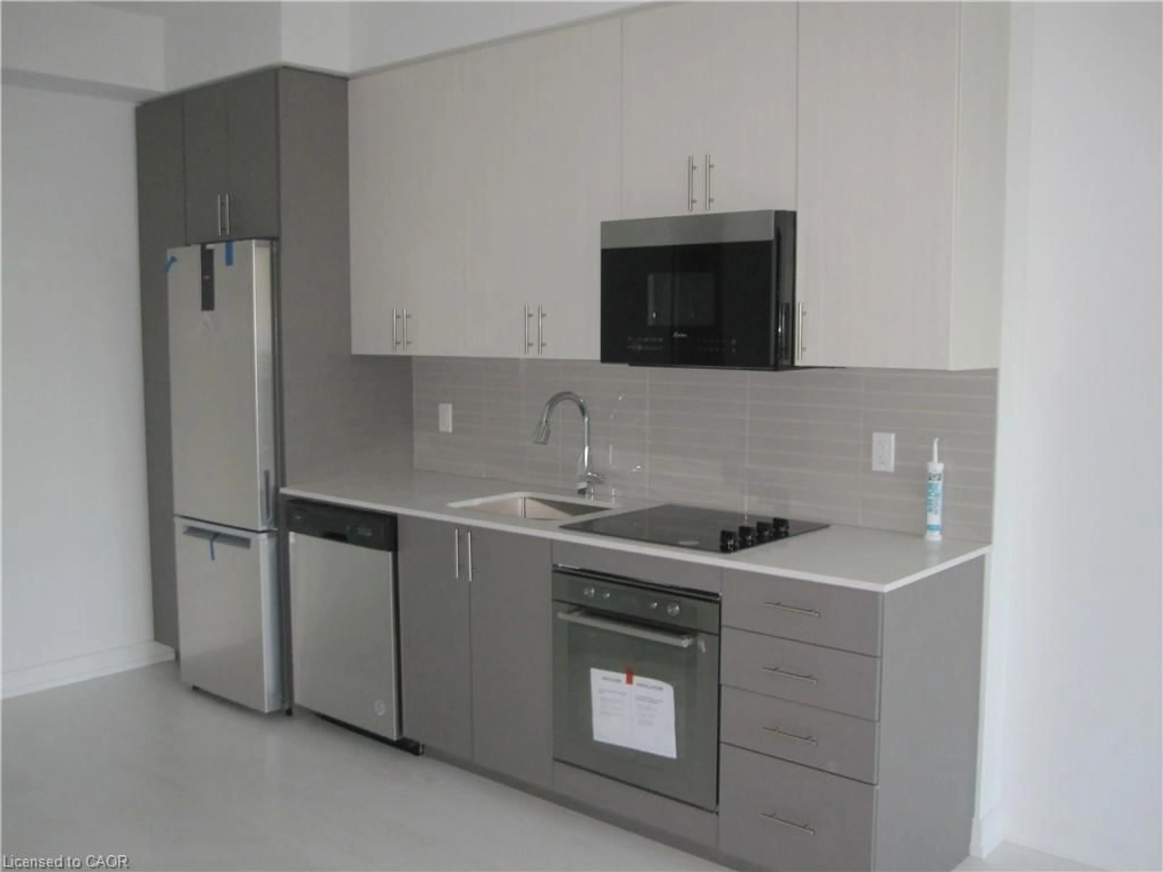 Standard kitchen, unknown for 415 Main St #314, Hamilton Ontario L8P 0C9