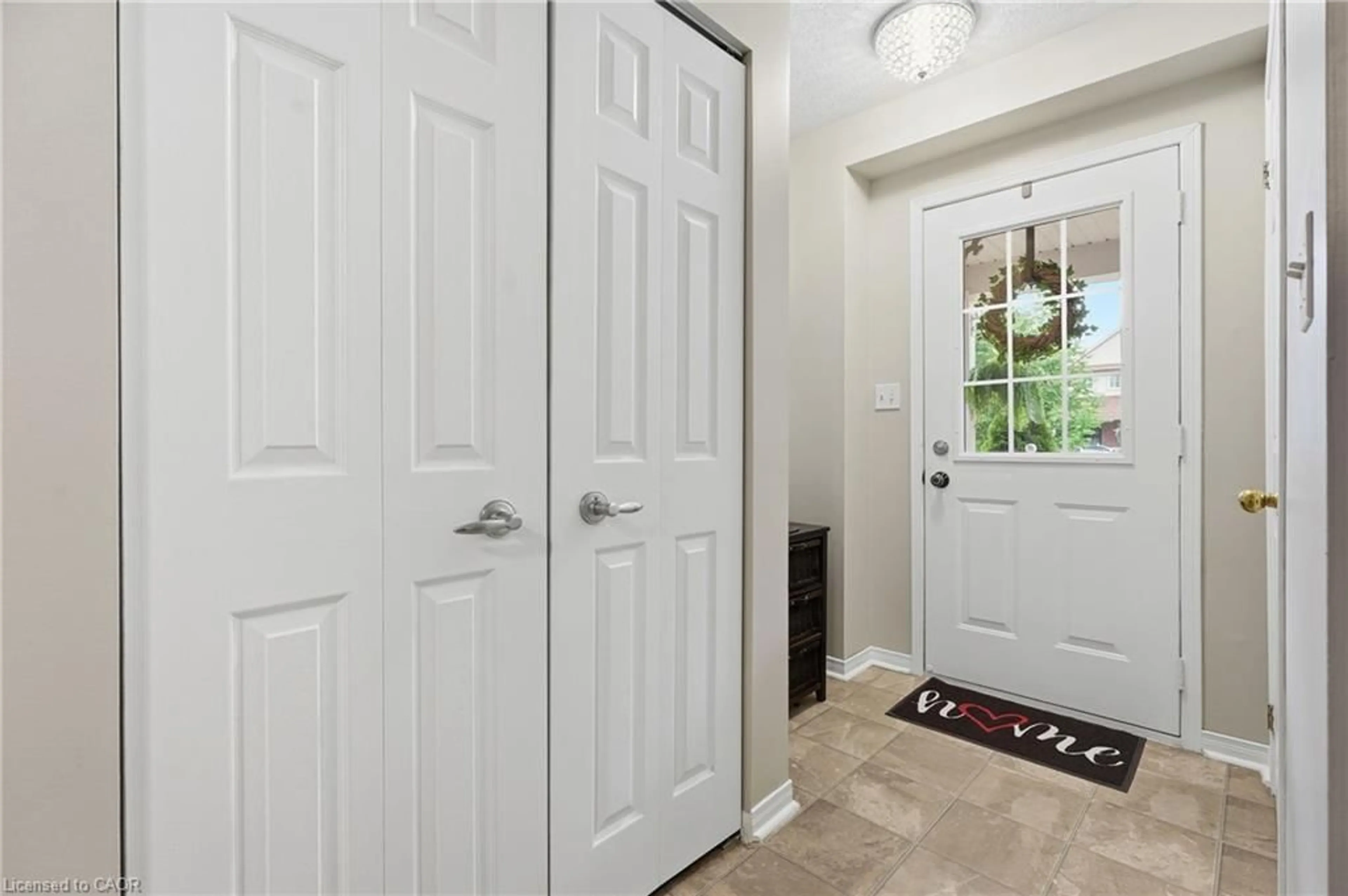Indoor entryway for 6 Harness Lane, Elmira Ontario N3B 3K5