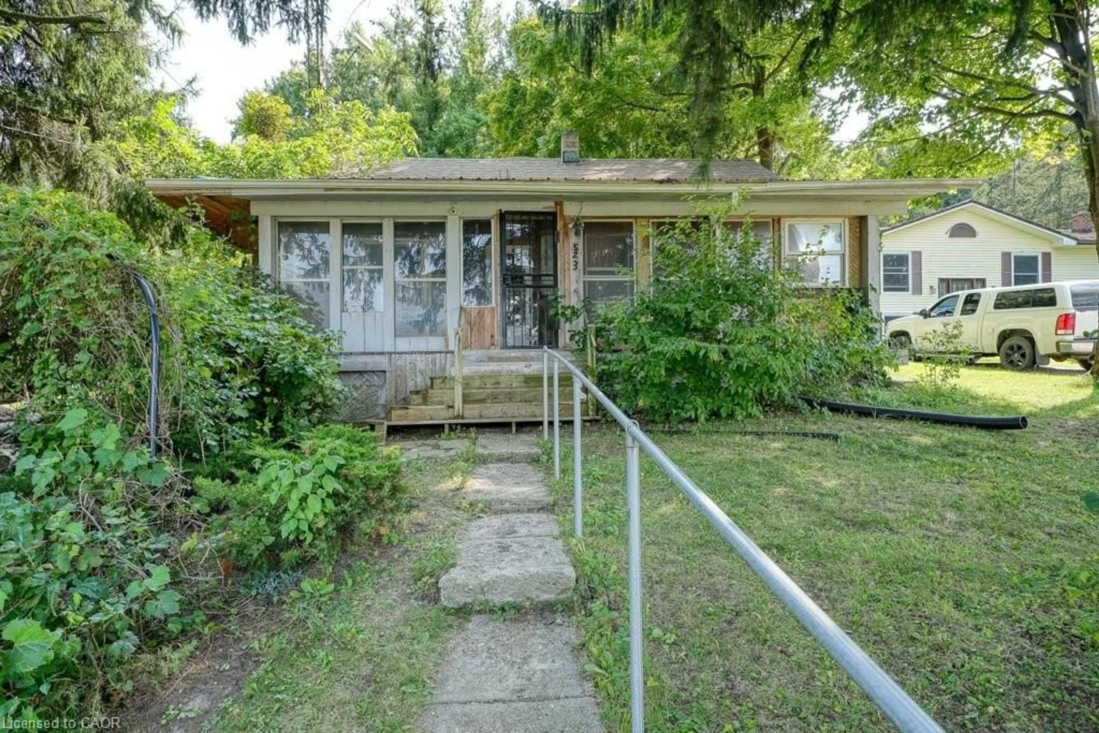 Patio, street for 963640 Road 96, Embro Ontario N0J 1J0