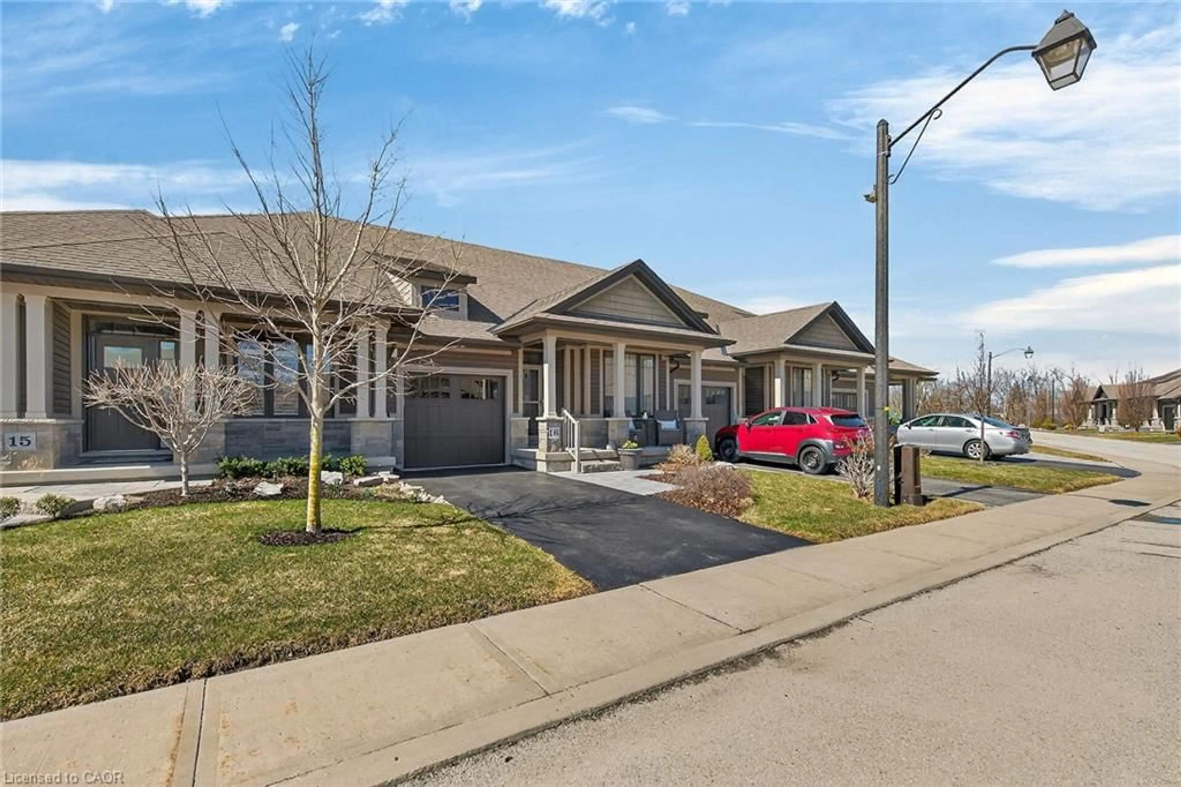Home with brick exterior material, street for 37 Brookside Terr #16, Smithville Ontario L0R 2A0