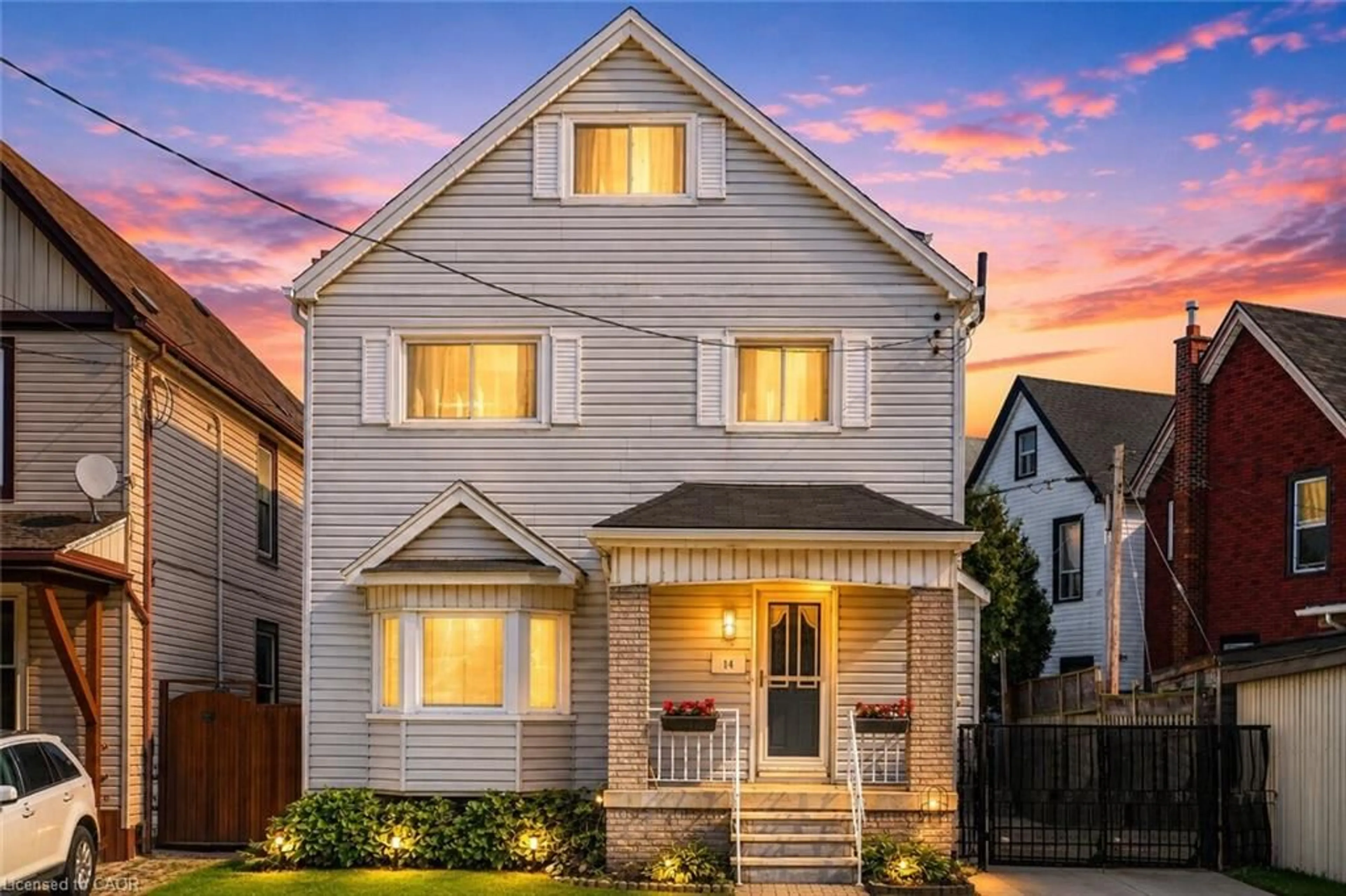 Home with brick exterior material, street for 14 Niagara St, Hamilton Ontario L8L 6A2