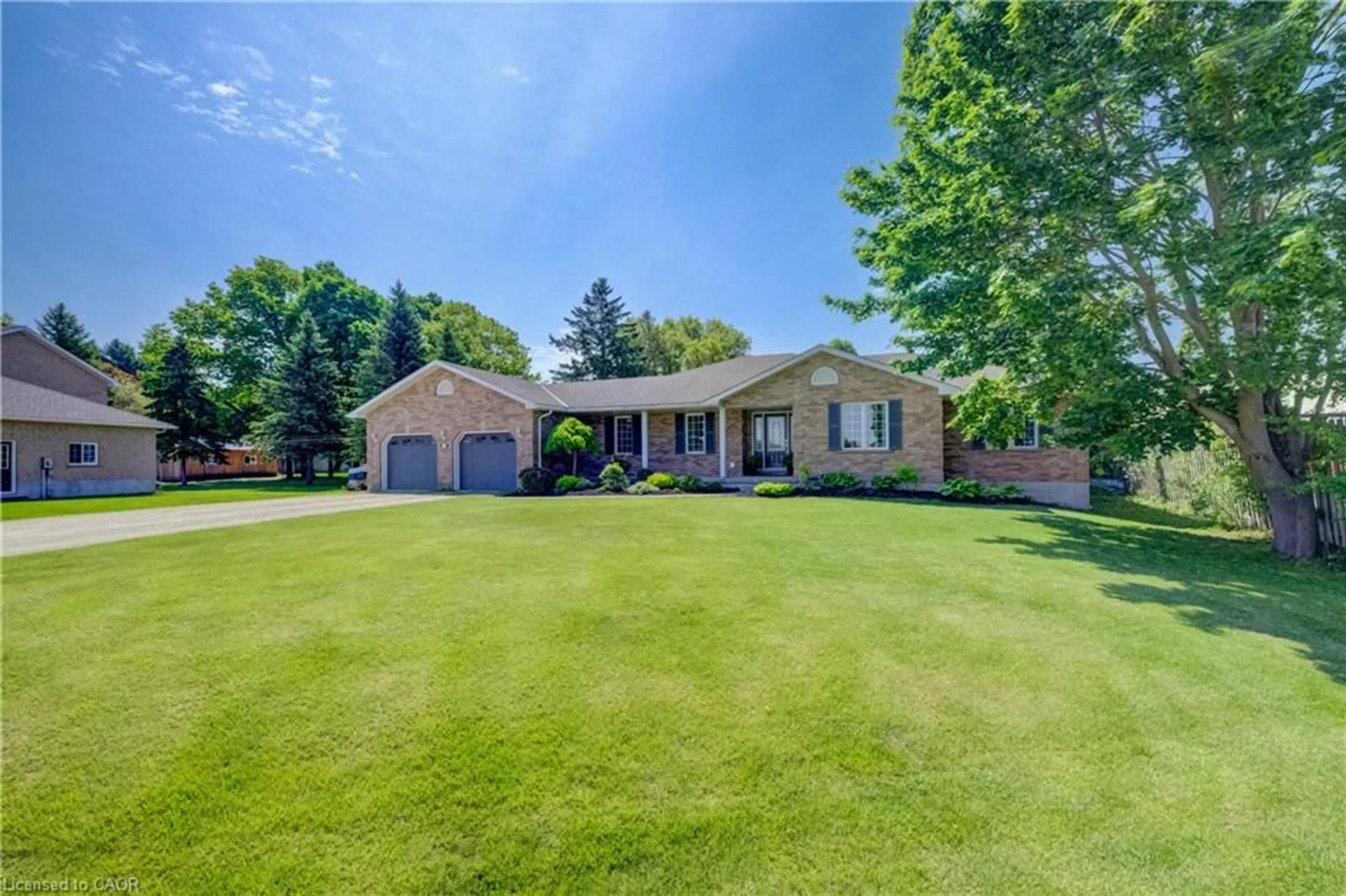 A pic from outside/outdoor area/front of a property/back of a property/a pic from drone, unknown for 540 Sligo Rd, Mount Forest Ontario N0G 2L1
