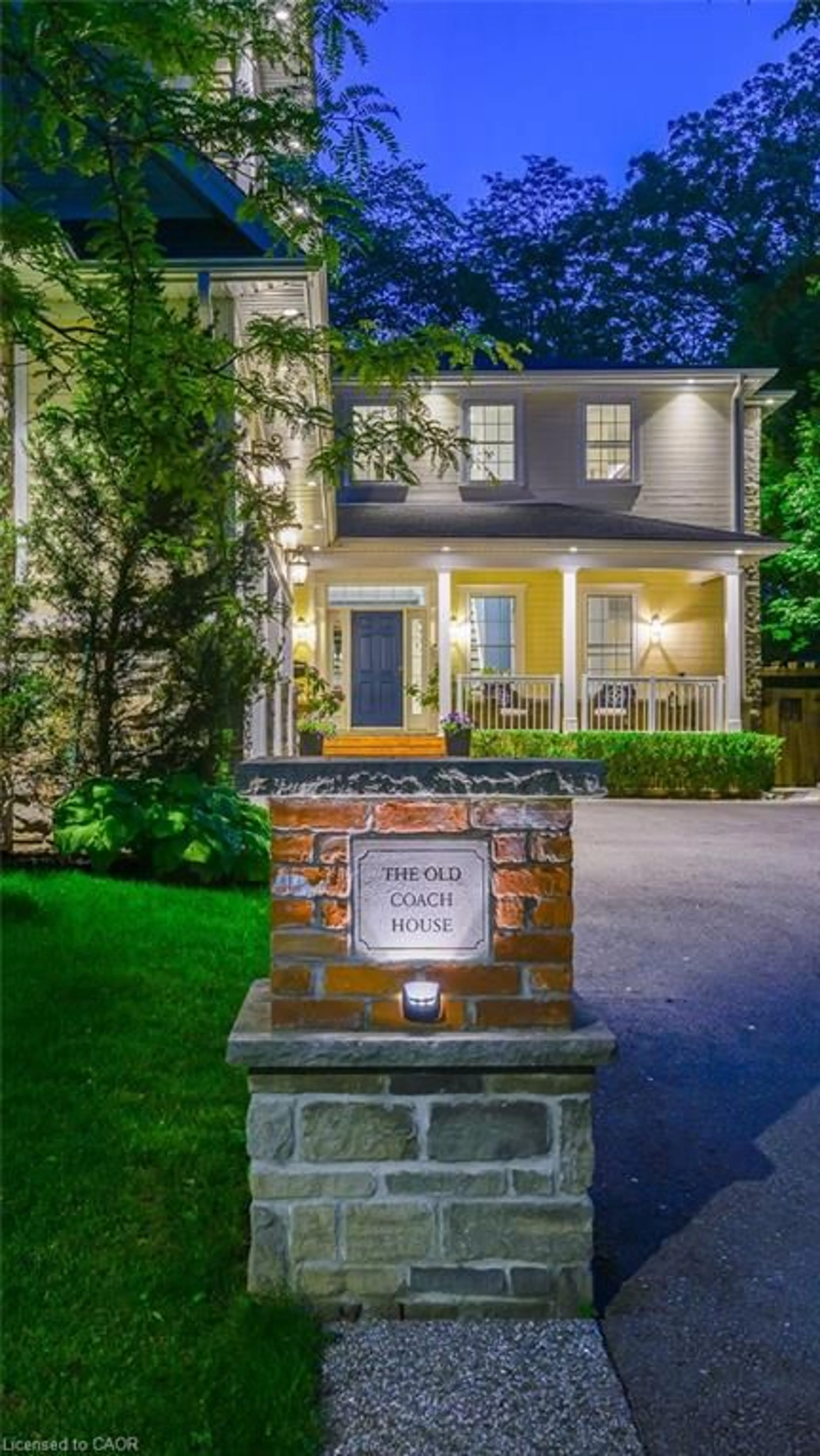 Home with brick exterior material, street for 8 Woodward Ave, Dundas Ontario L9H 4J5