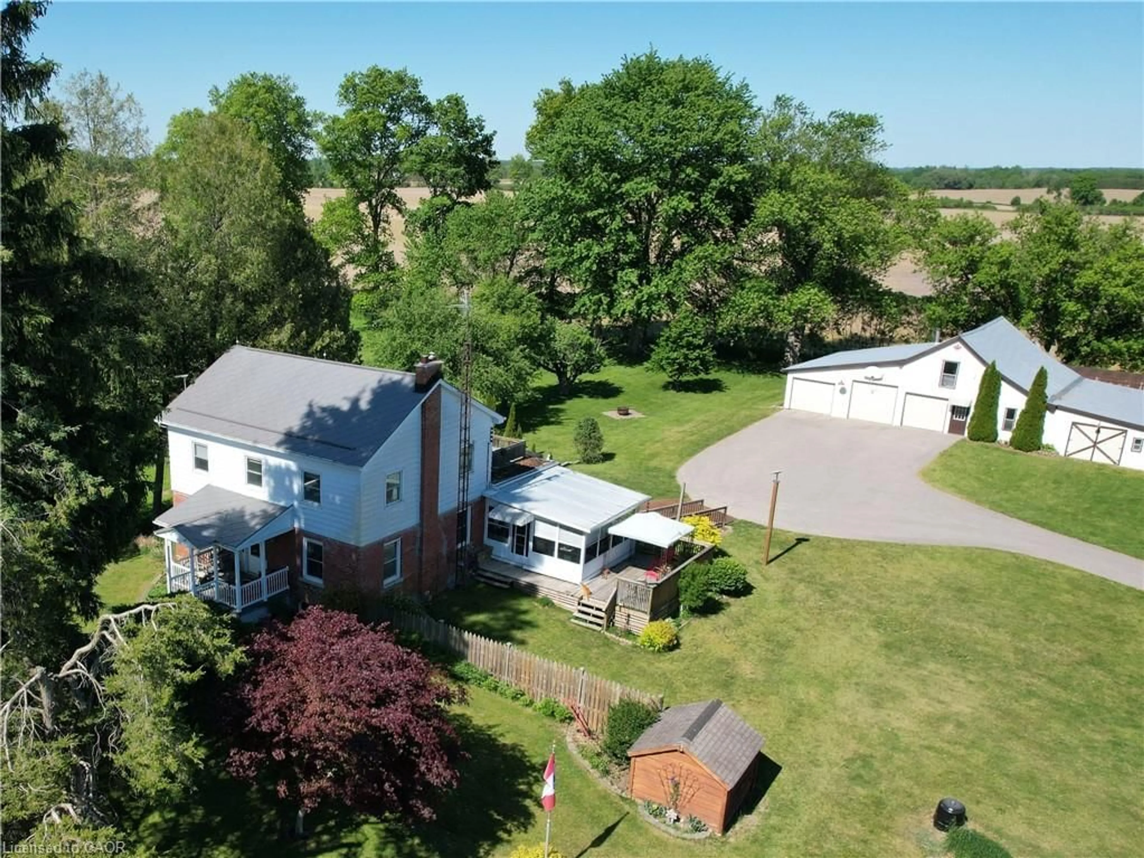 A pic from outside/outdoor area/front of a property/back of a property/a pic from drone, unknown for 960 Windham East Quarter Line Rd, Simcoe Ontario N3Y 4K3