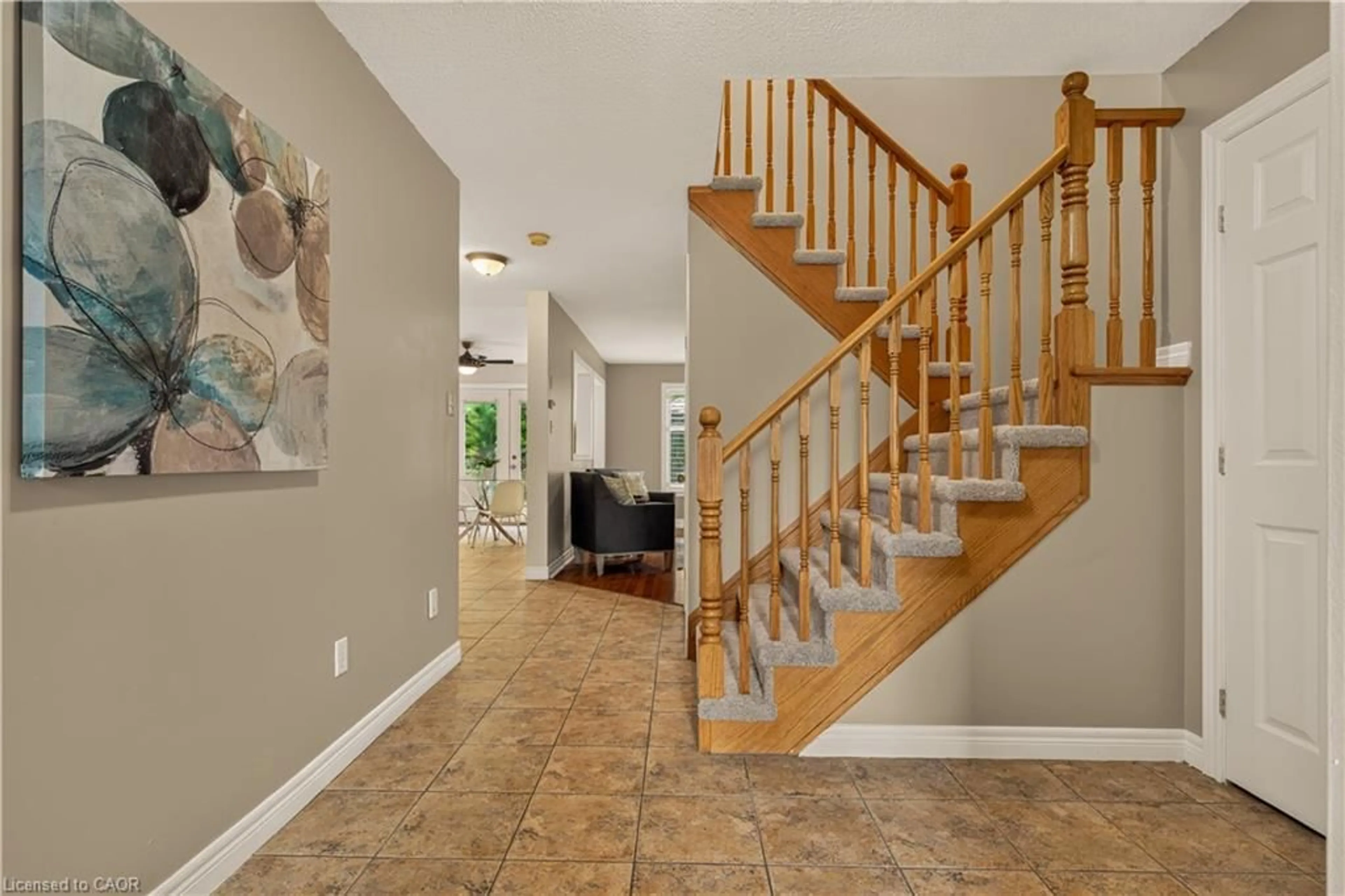 Indoor foyer for 72 Etherington Cres, Binbrook Ontario L0R 1C0