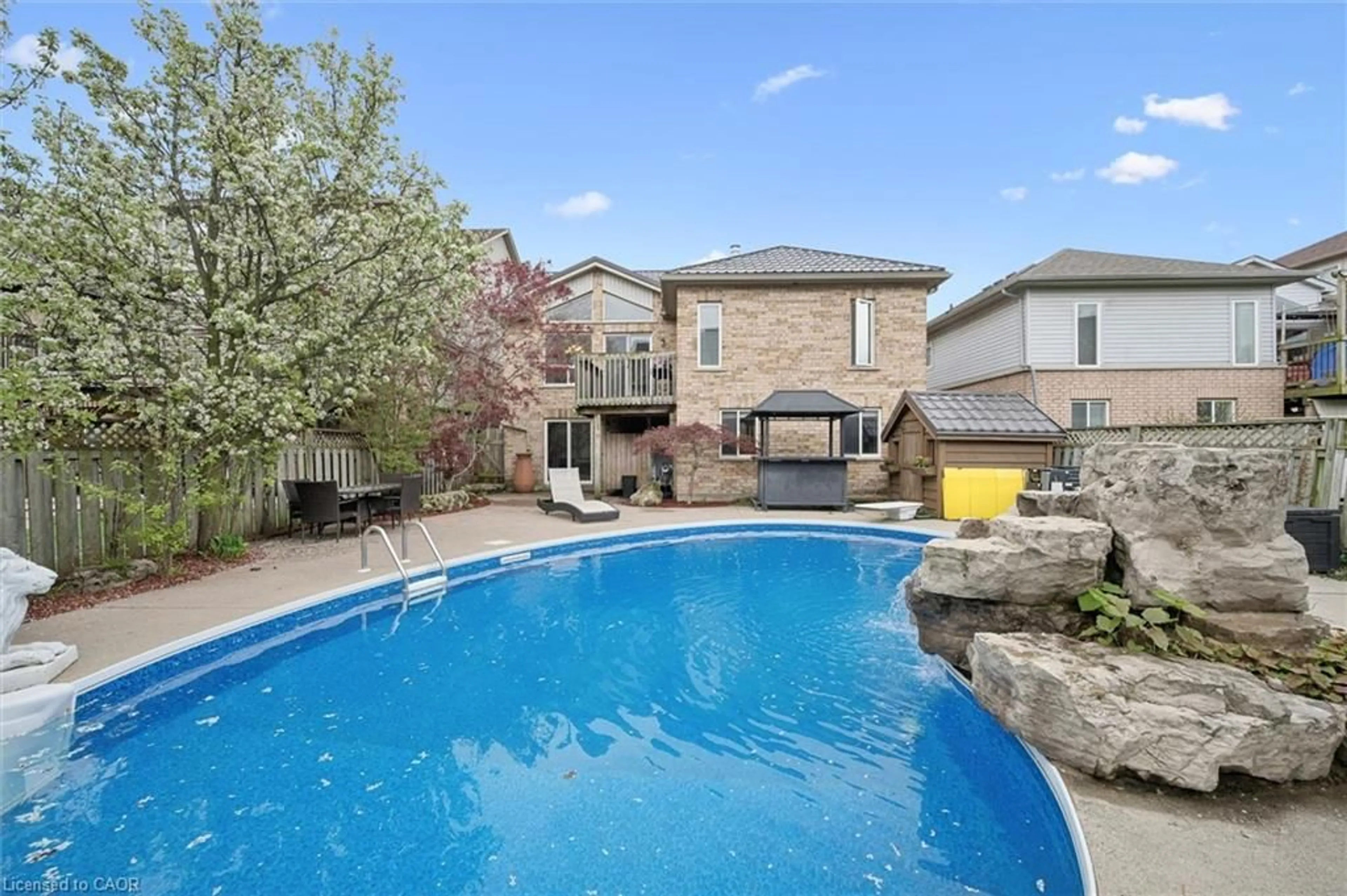 Pool for 44 Mcnichol Dr, Cambridge Ontario N1P 1C9