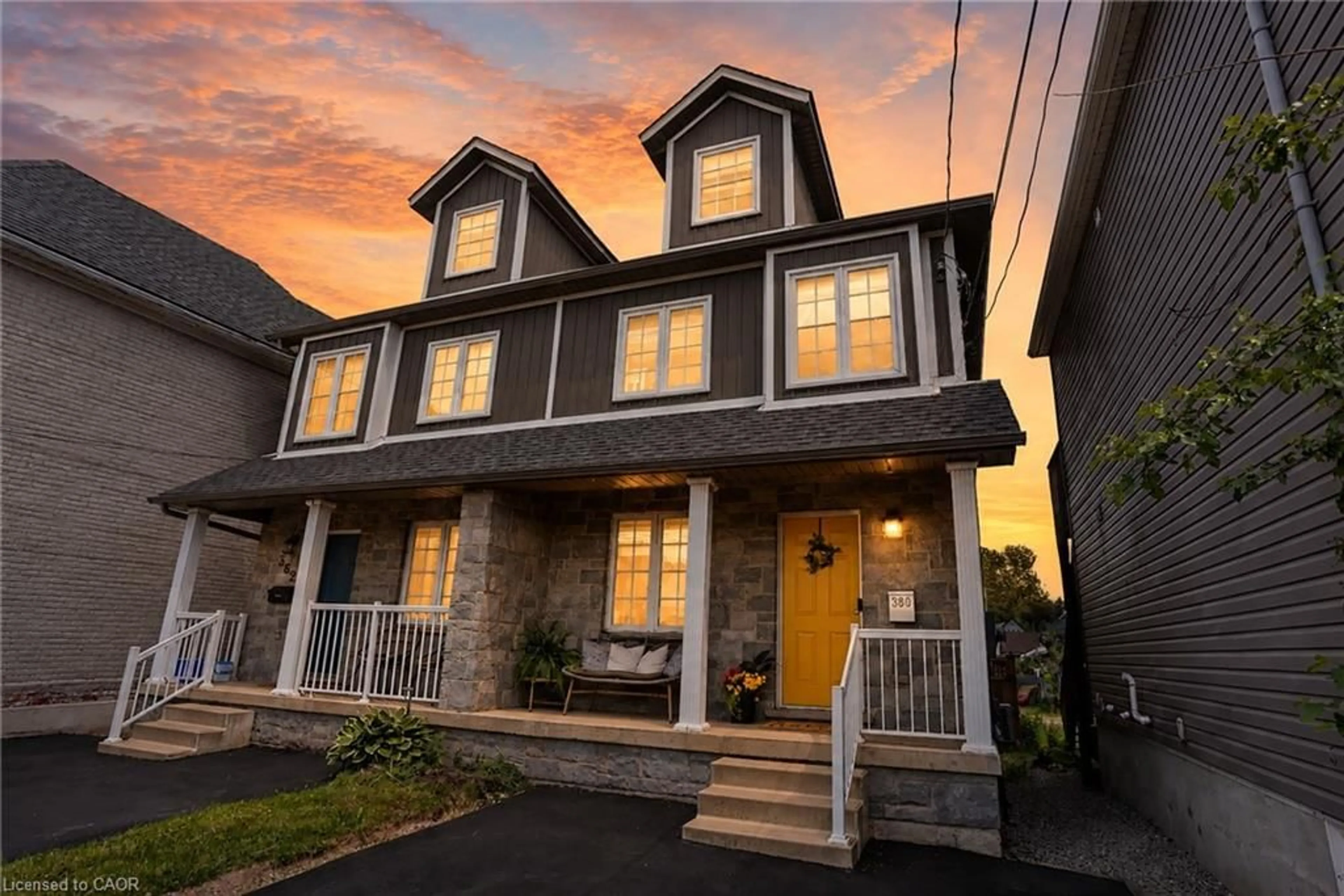 Home with brick exterior material, street for 360 John St, Hamilton Ontario L8L 4R1
