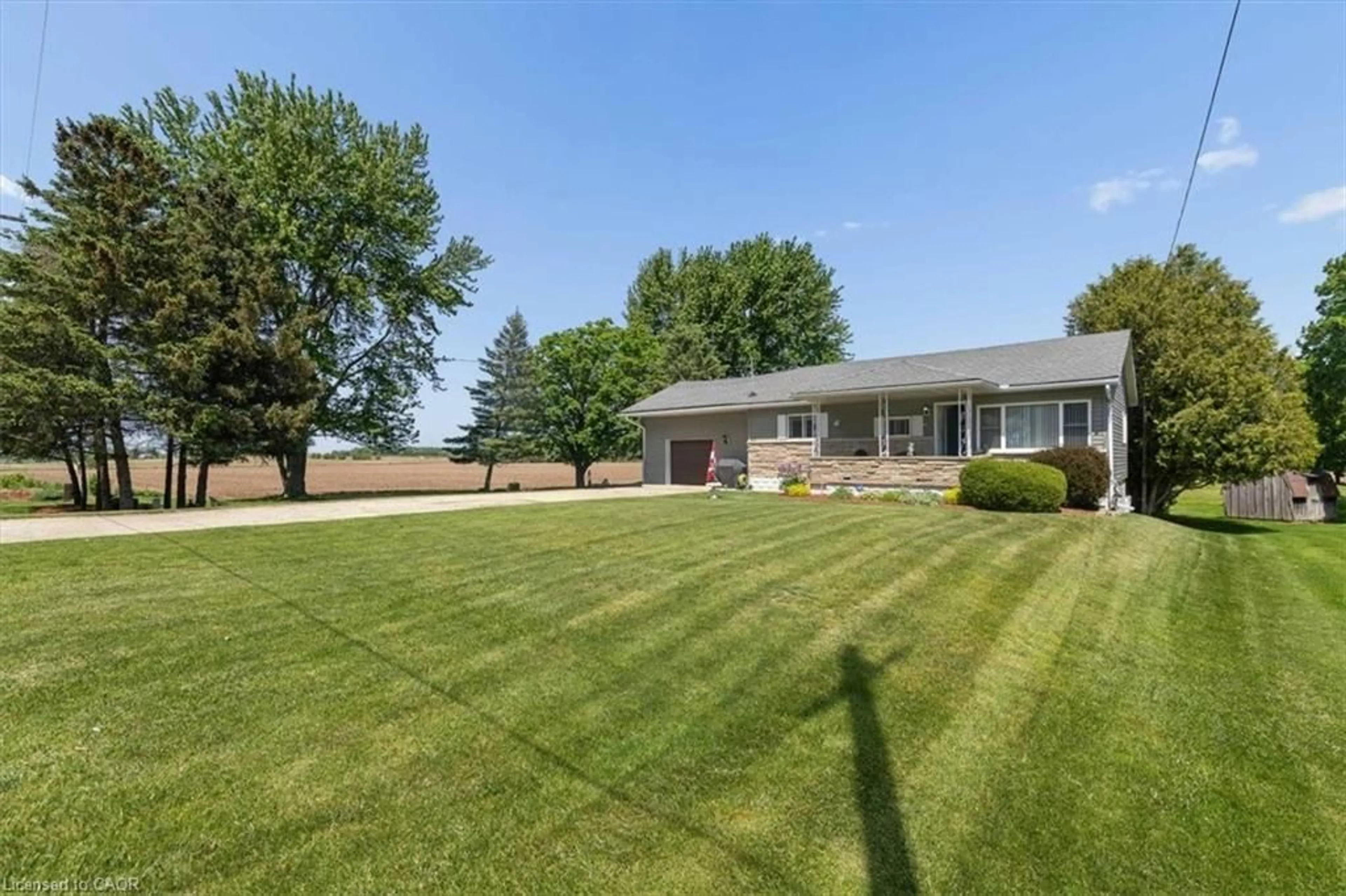 A pic from outside/outdoor area/front of a property/back of a property/a pic from drone, street for 23 Baird St, Bright Ontario N0J 1B0