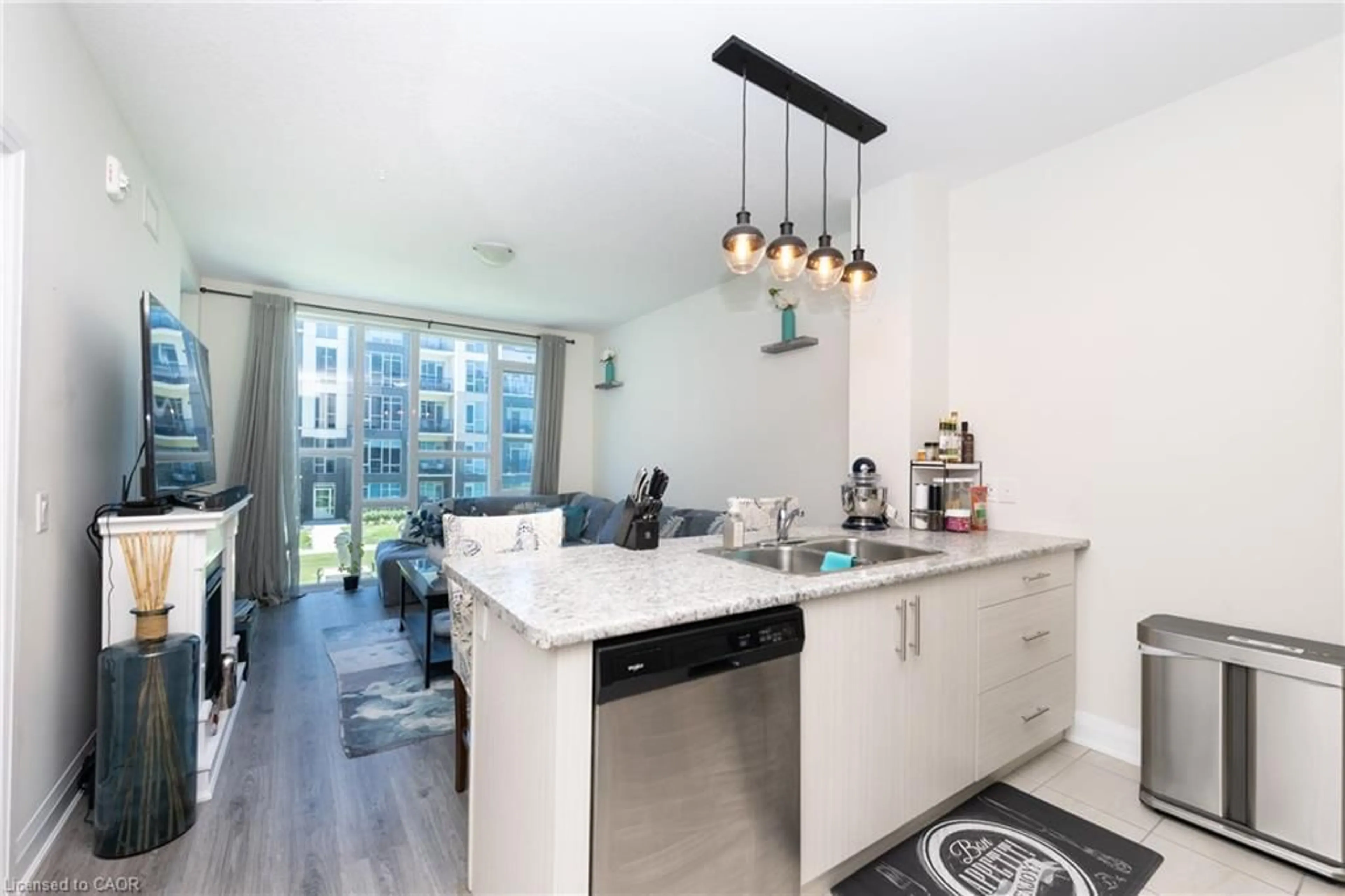 Open concept kitchen, unknown for 16 Concord Pl #209, Grimsby Ontario L3M 0J1