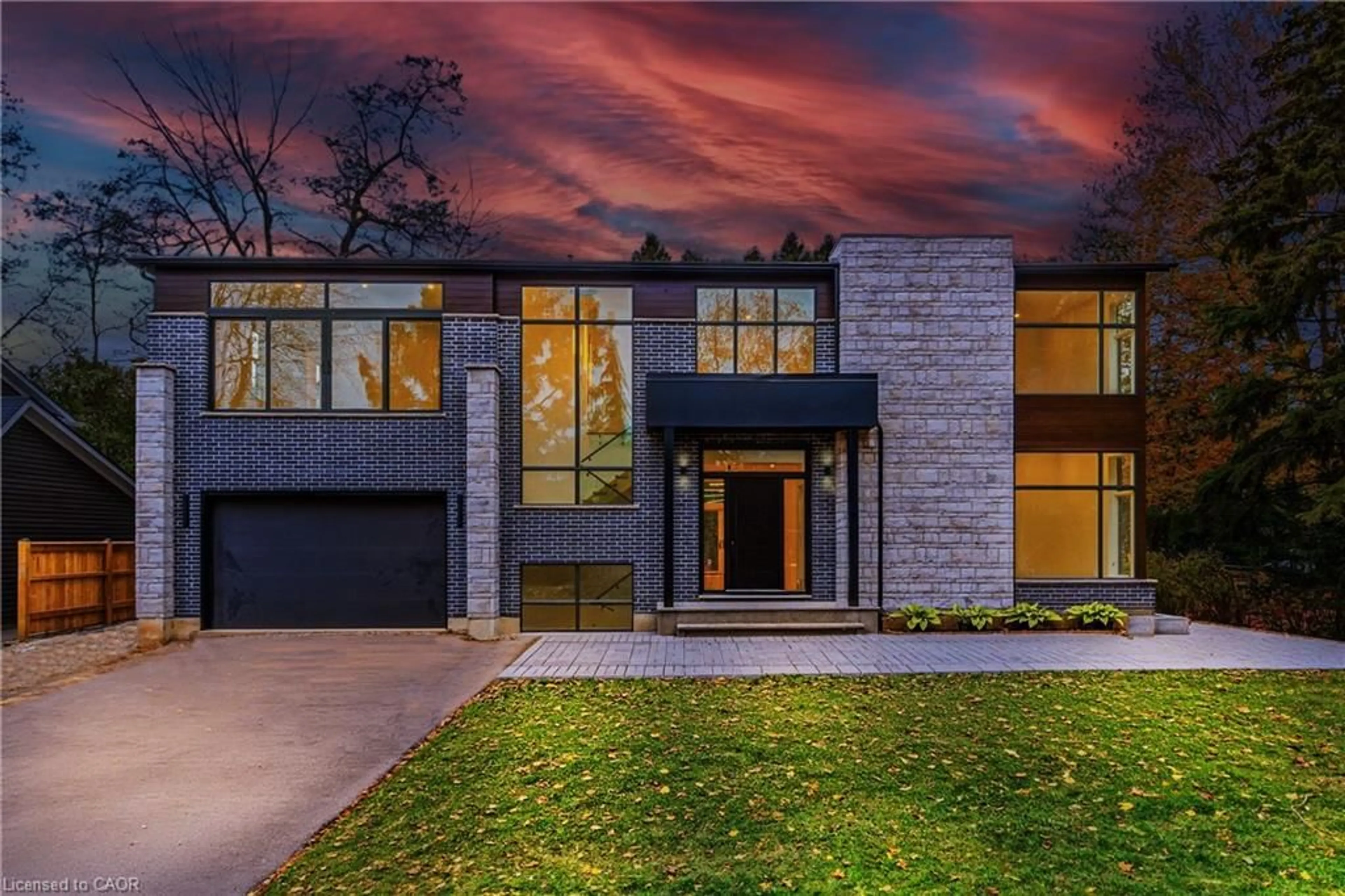 Home with brick exterior material, street for 135 Secord Lane, Burlington Ontario L7L 2H6