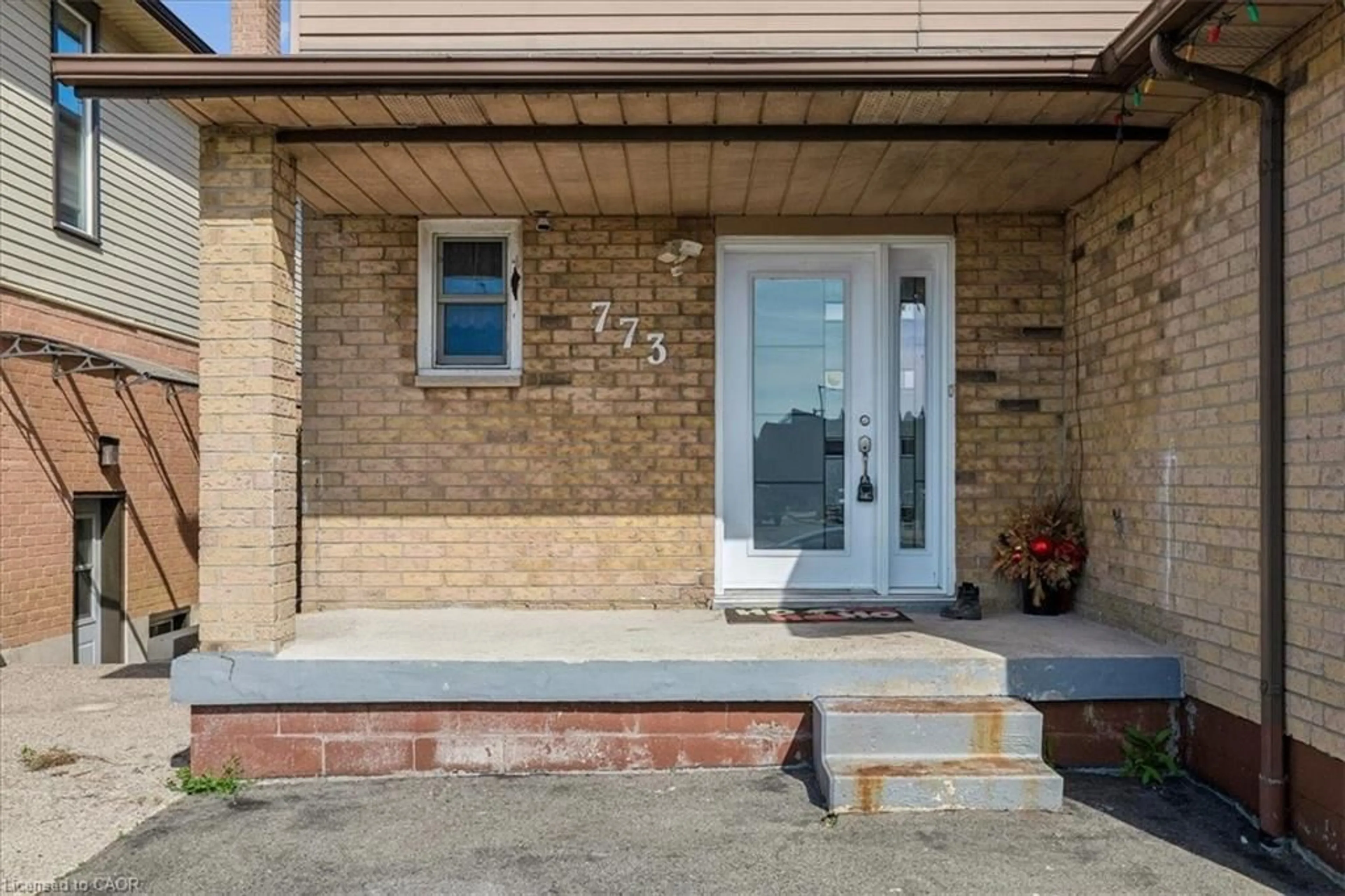 Unknown for 773 Upper Wentworth St, Hamilton Ontario L9A 4V7