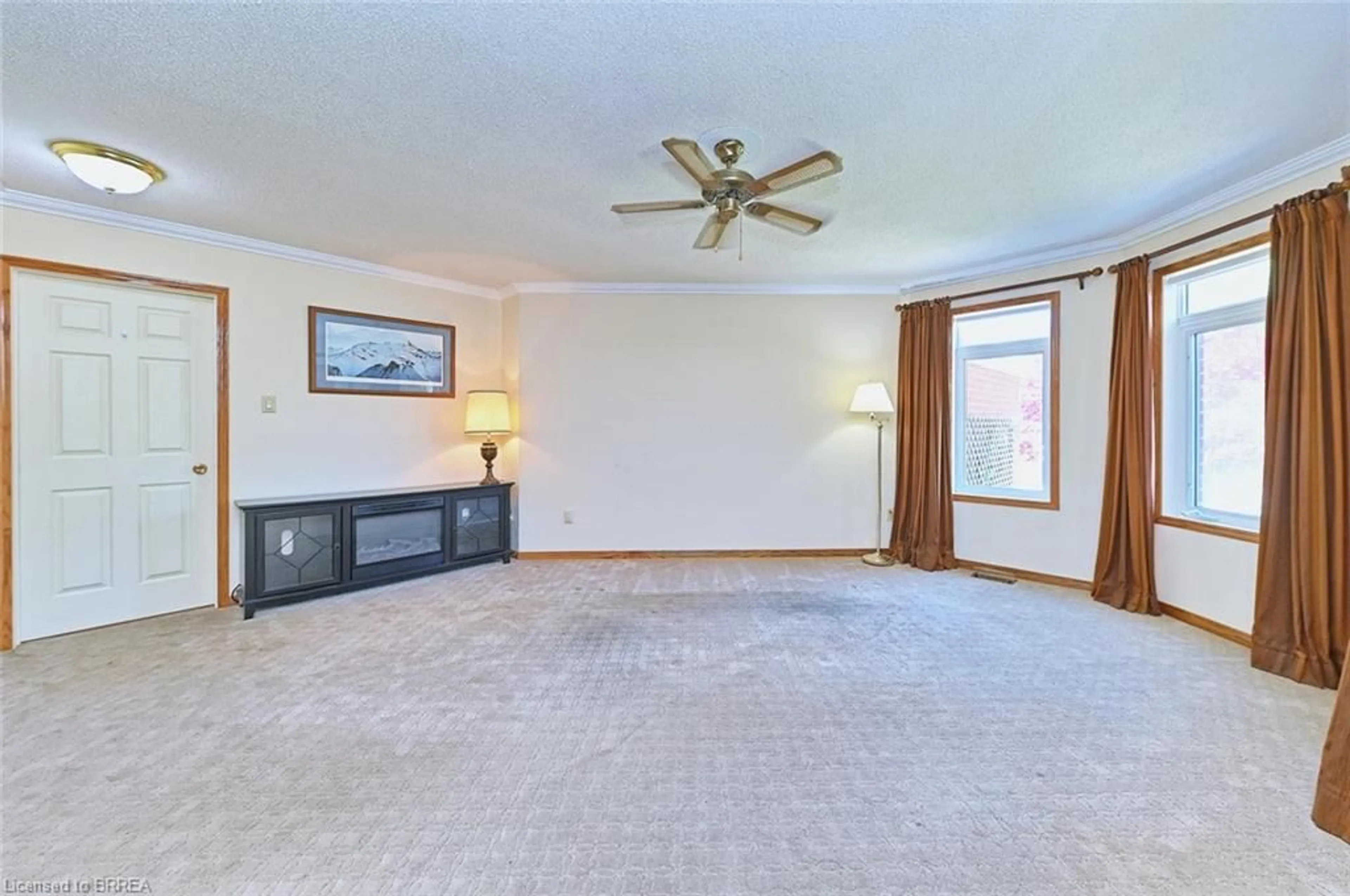 A pic of a room for 16 Harrop Ave, Georgetown Ontario L7G 5R2