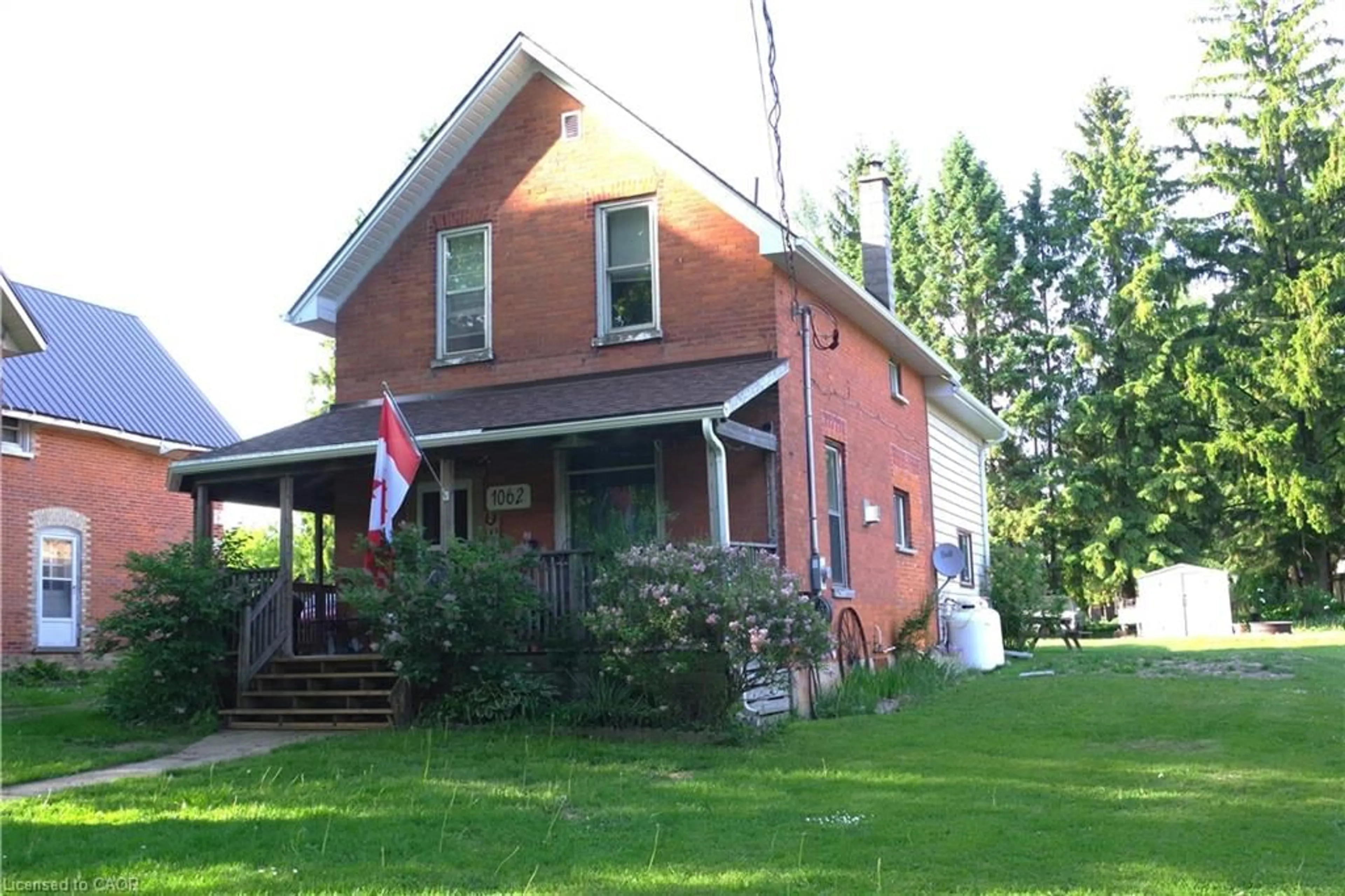 Unknown for 1062 Howick St, Wroxeter Ontario N0G 2X0