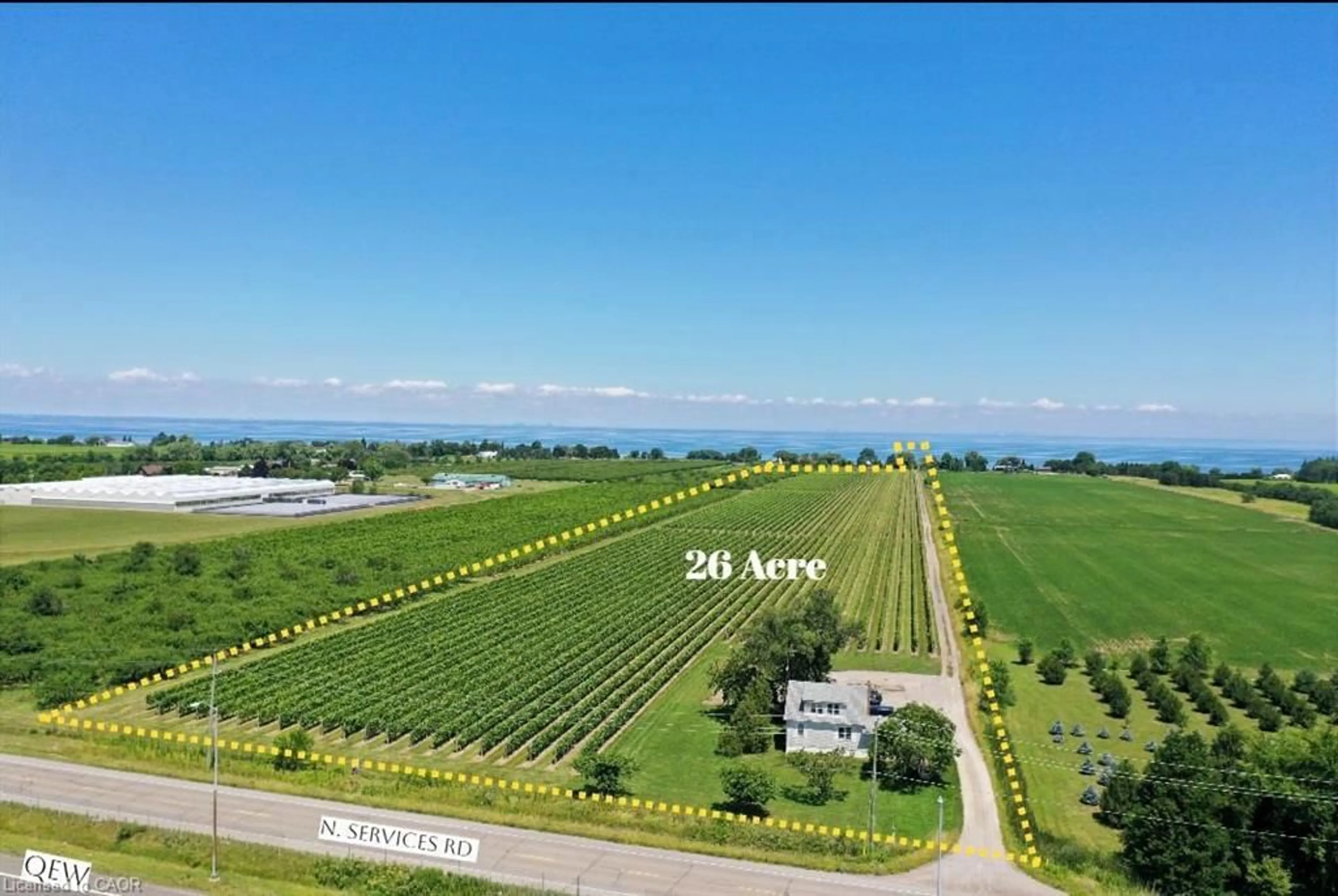A pic from outside/outdoor area/front of a property/back of a property/a pic from drone, water/lake/river/ocean view for 3705 Service Rd, Beamsville Ontario L3J 1J3