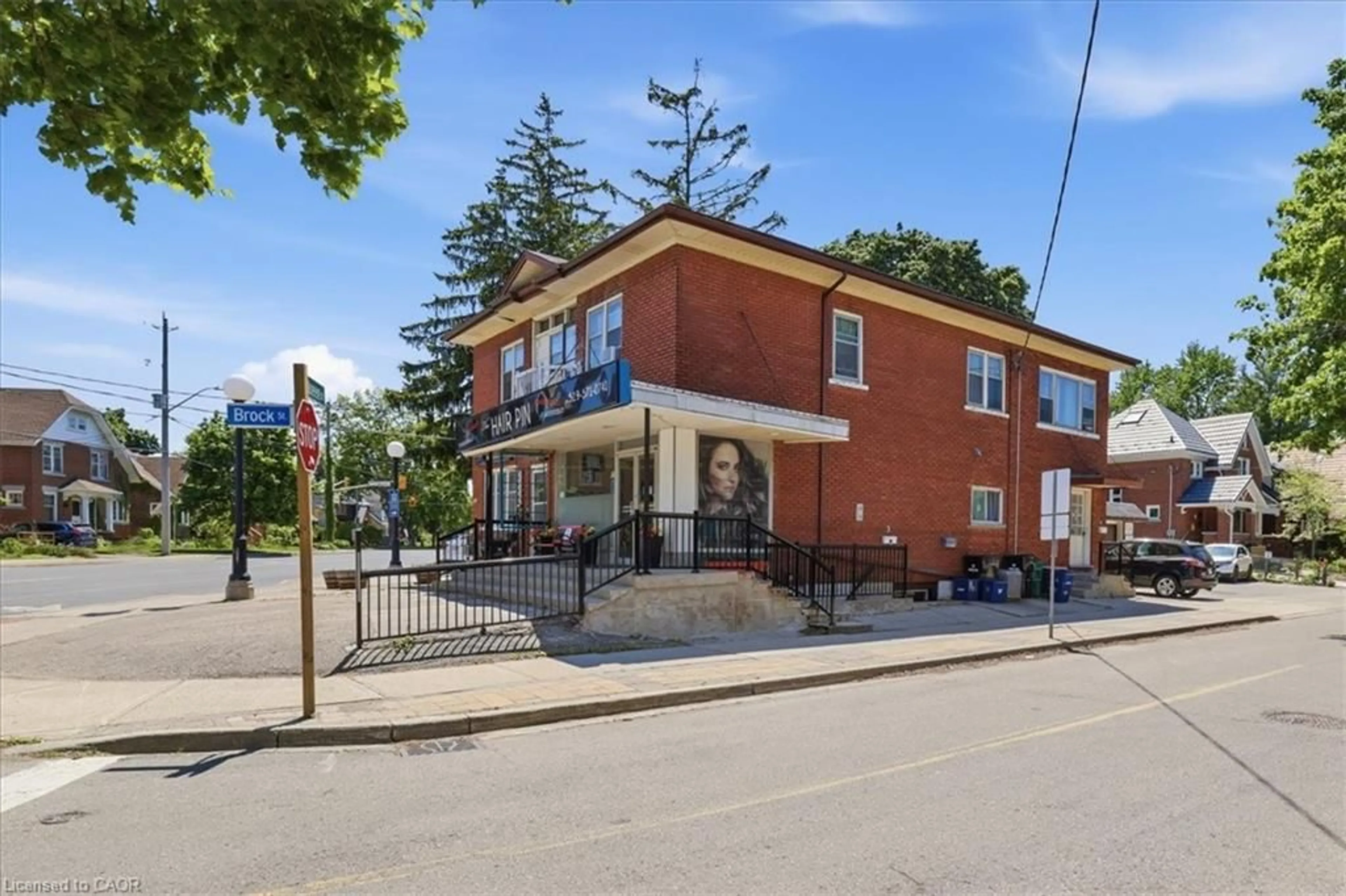 Patio, street for 744 Queen St, Kitchener Ontario N2M 1A4