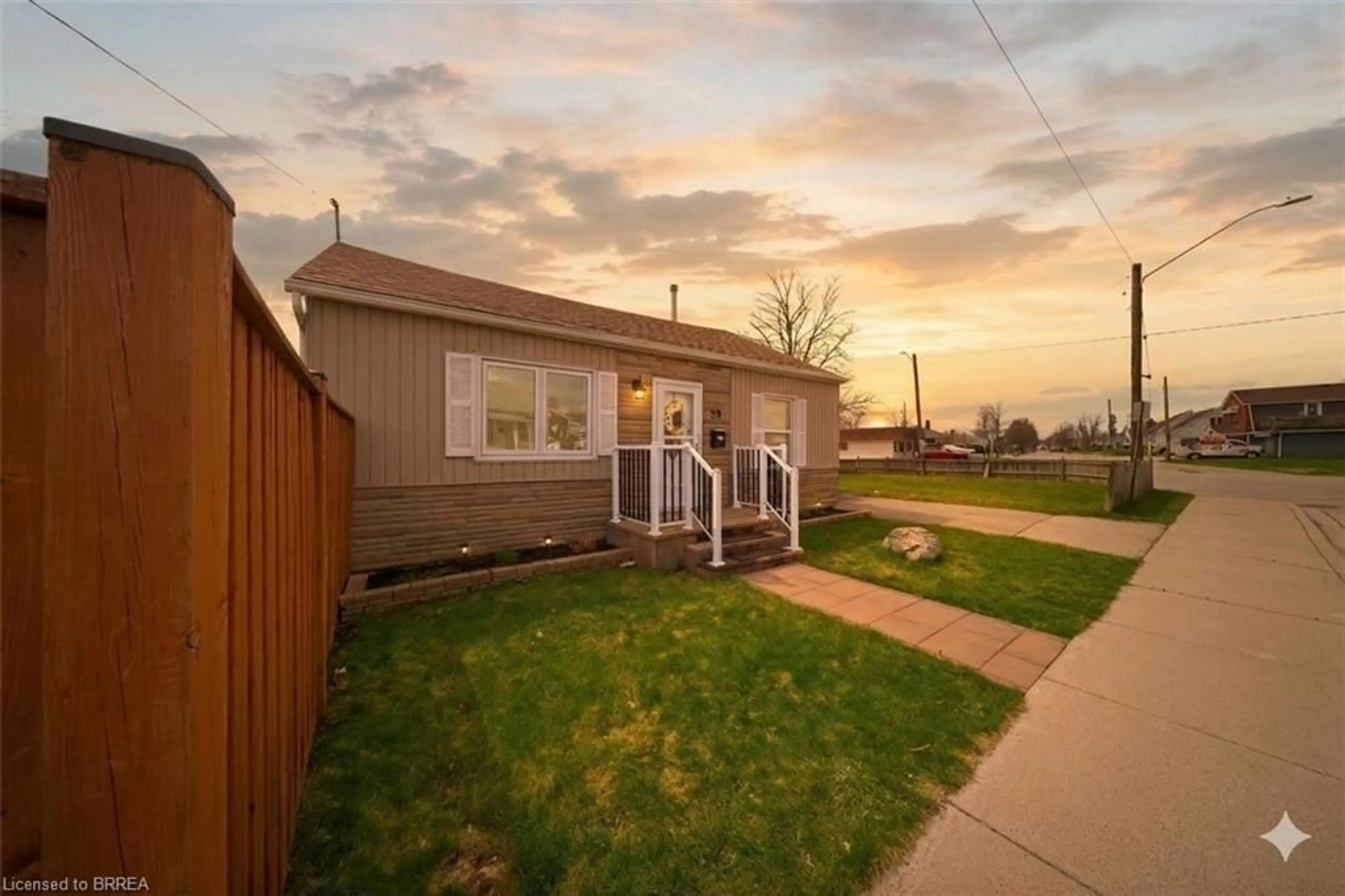 Unknown for 59 Lida St, Brantford Ontario N3S 2R7