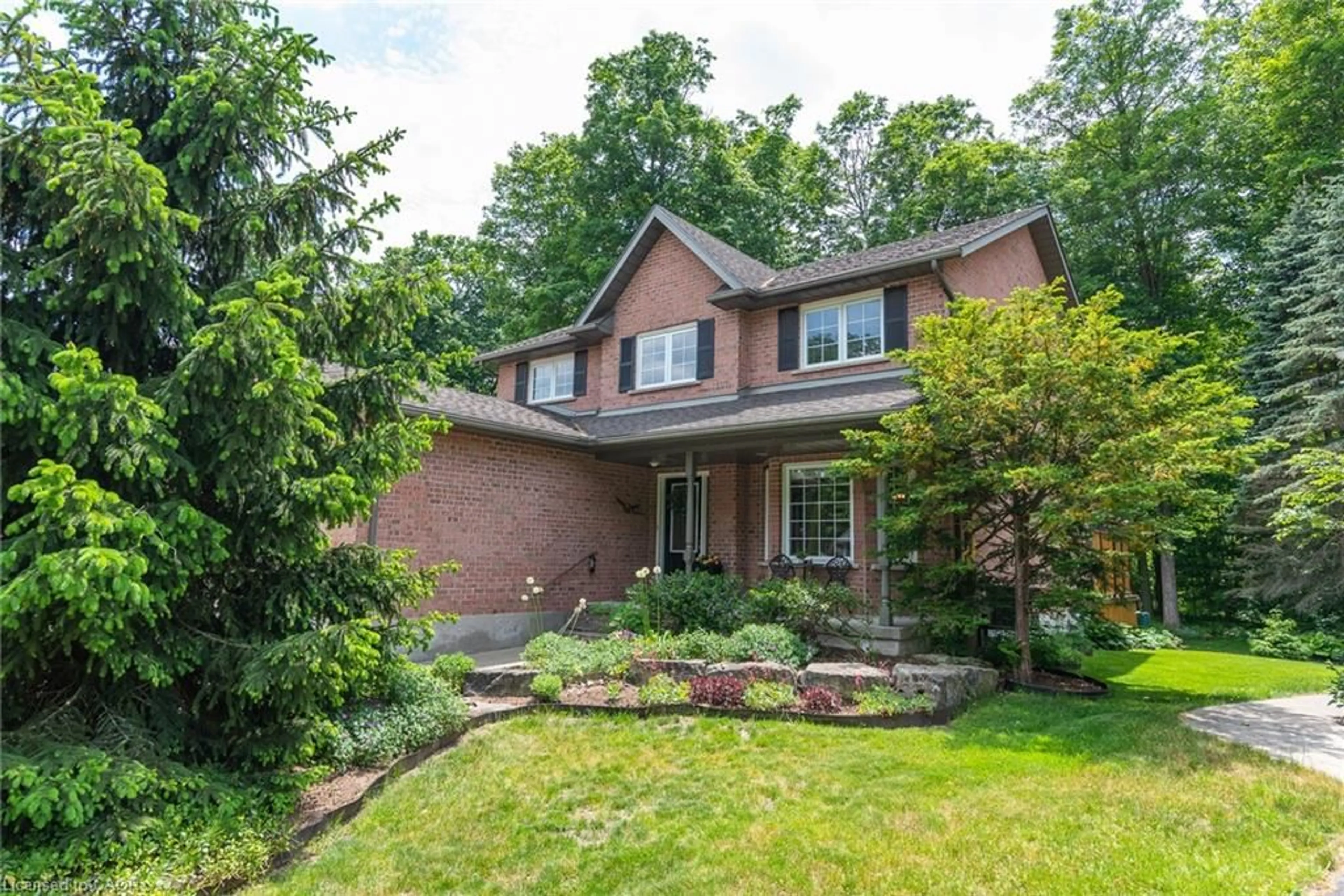 Home with brick exterior material, street for 128 Eby Cres, New Hamburg Ontario N3A 1Z2
