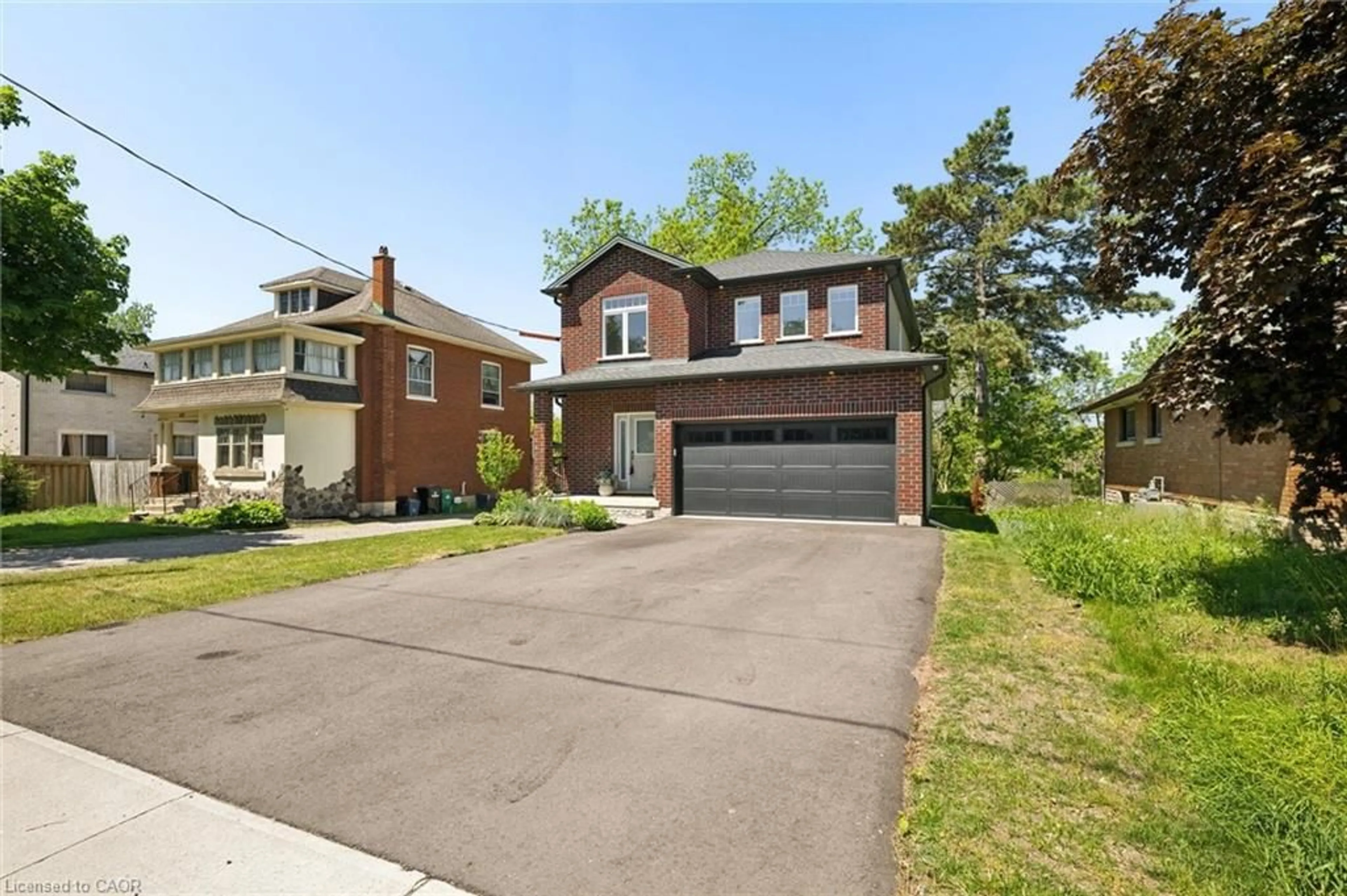 Home with brick exterior material, street for 445 Garden St, Cambridge Ontario N3H 4E1