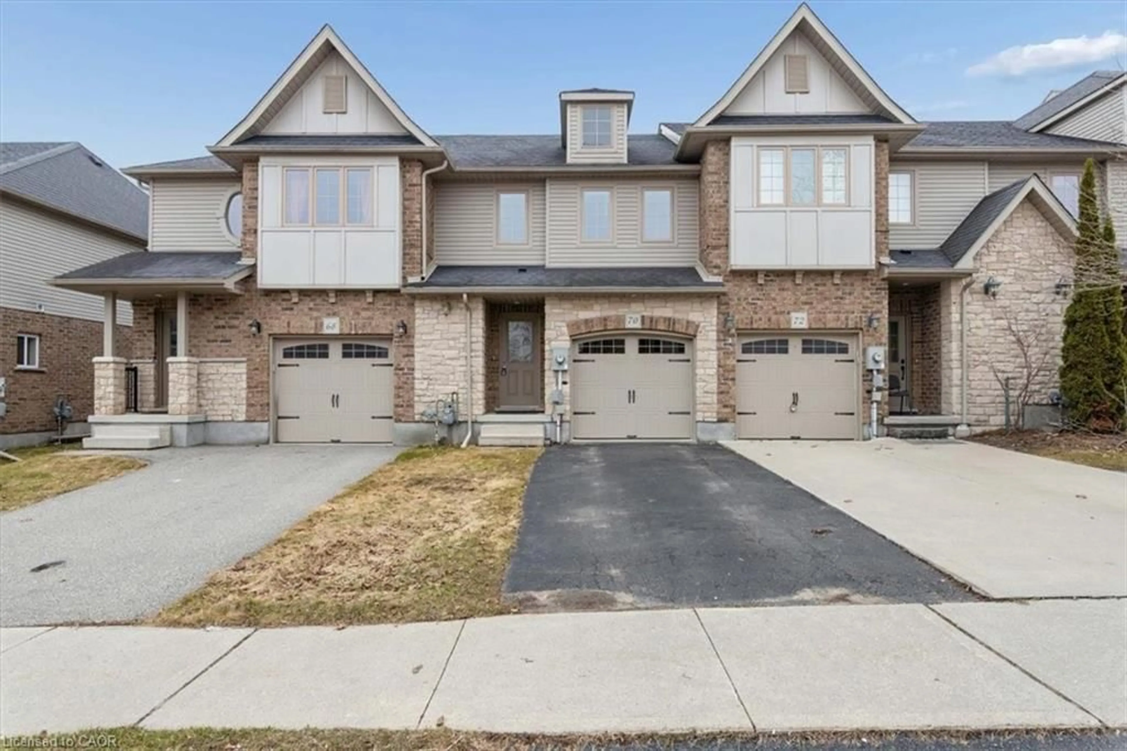 Home with brick exterior material, street for 70 Curzon Cres, Guelph Ontario N1K 1Z8