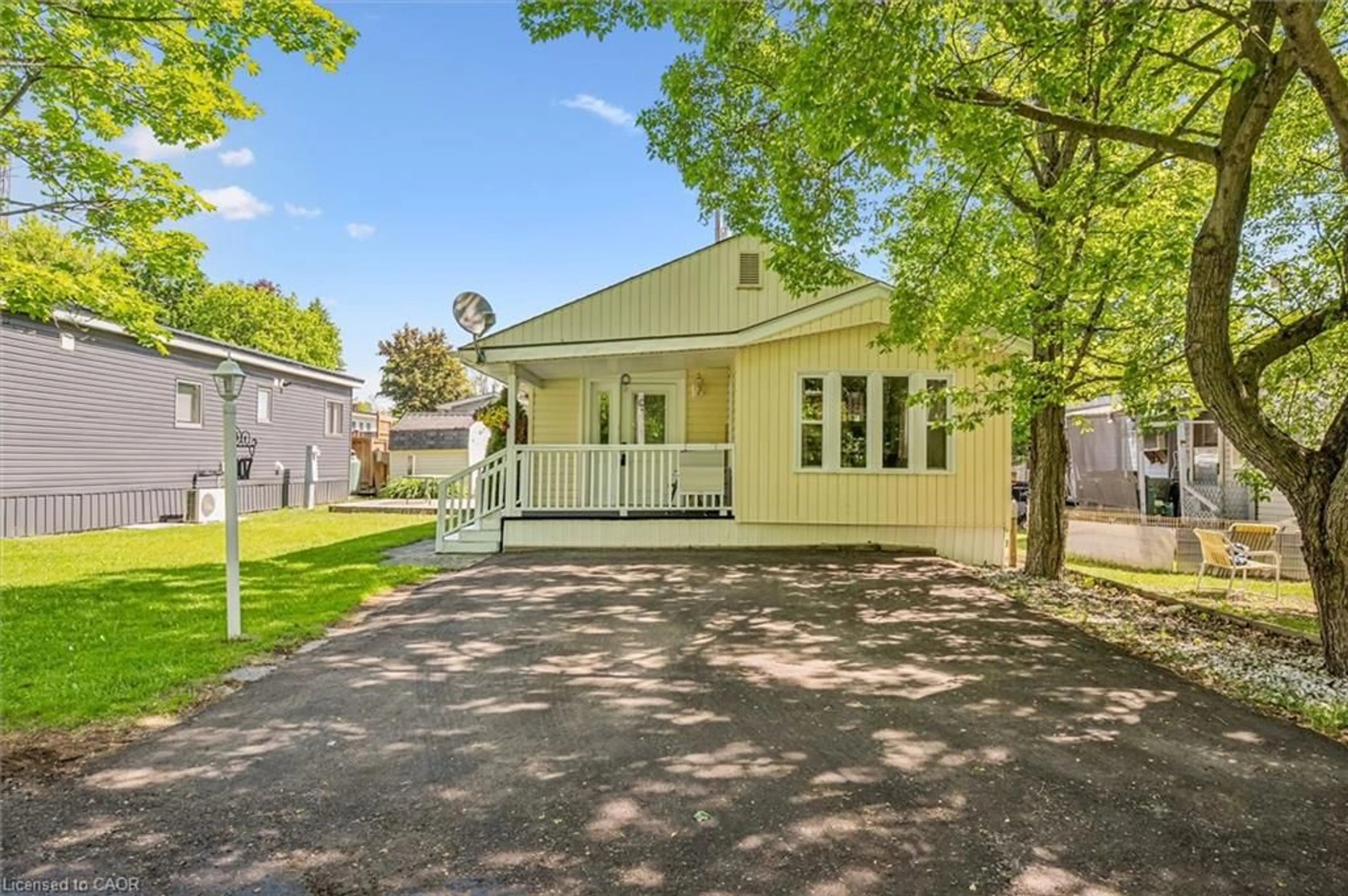 Unknown for 407 Teak Trail, Centre Wellington Ontario N1M 2W5