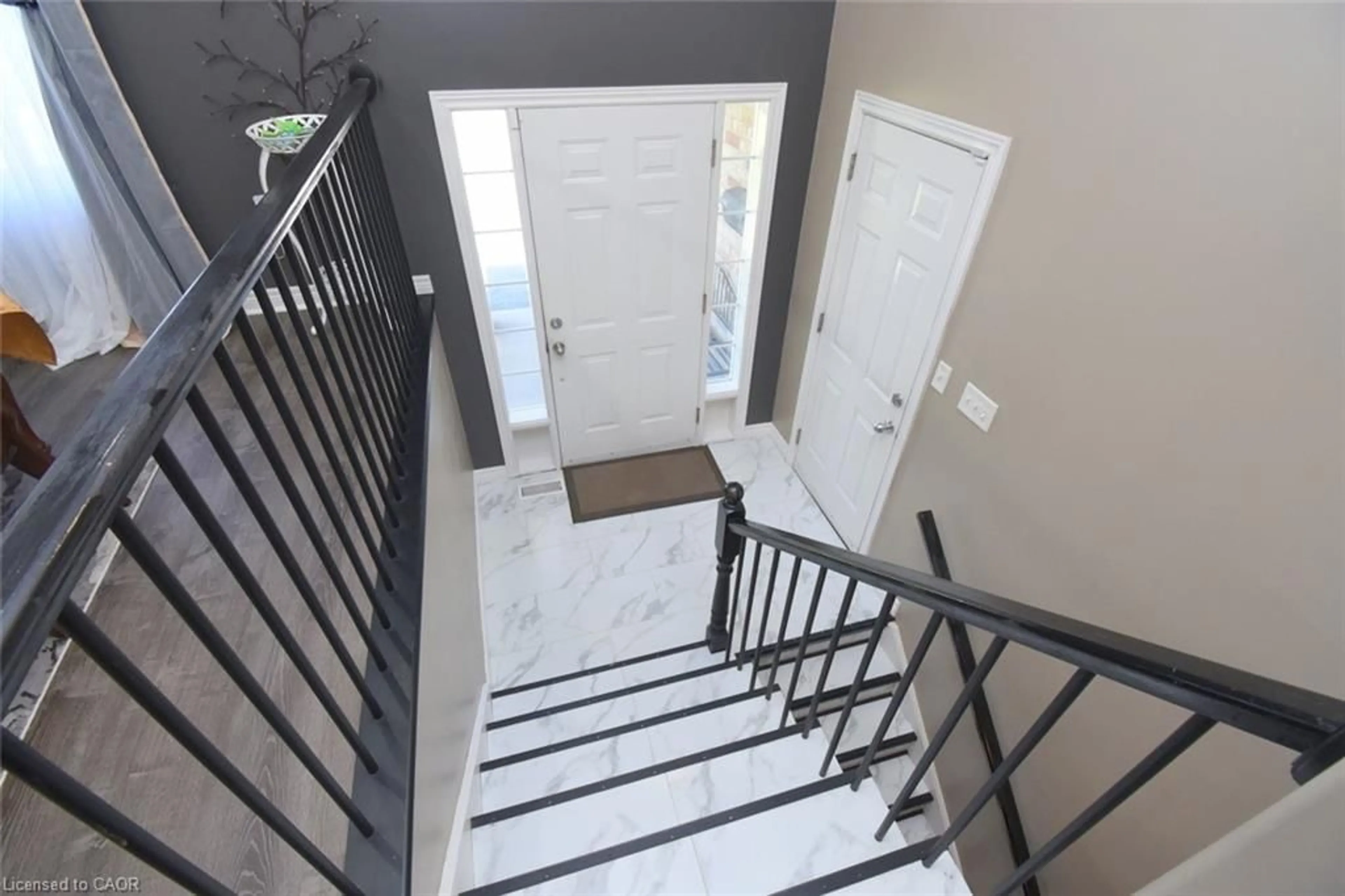 Unknown for 334 St. Lawrence Dr, Welland Ontario L3C 7H7
