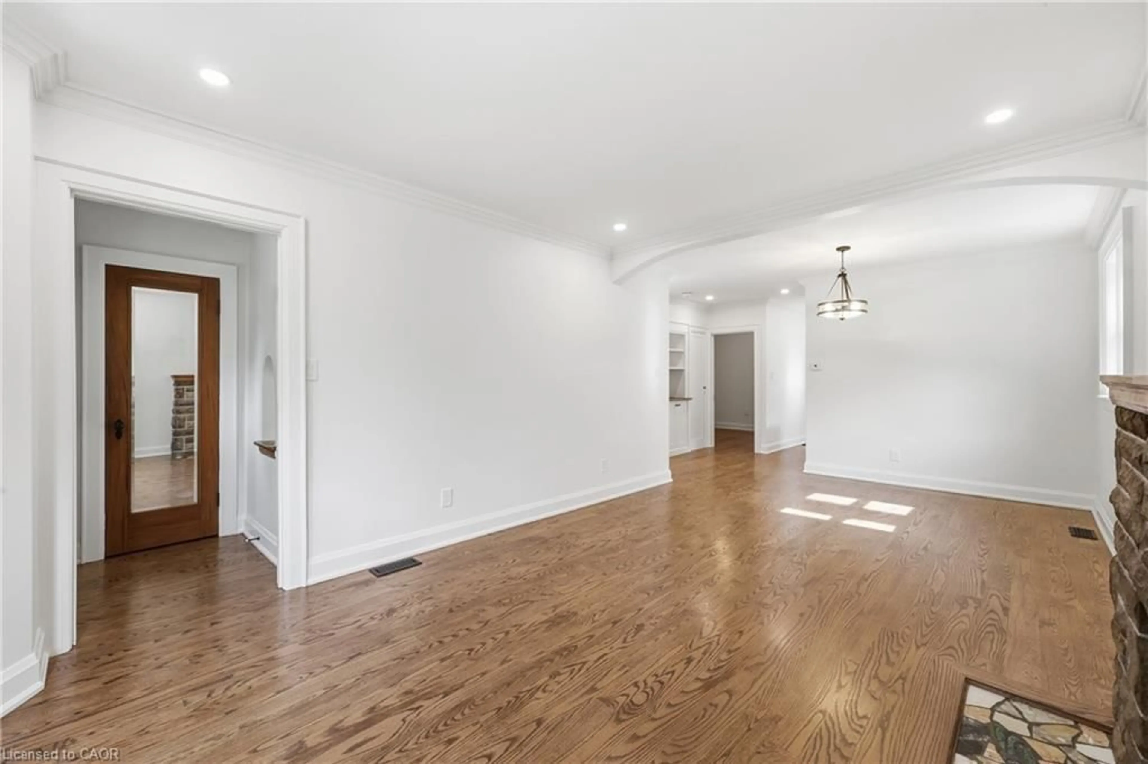 A pic of a room for 87 Empress Ave, Hamilton Ontario L9A 1M5