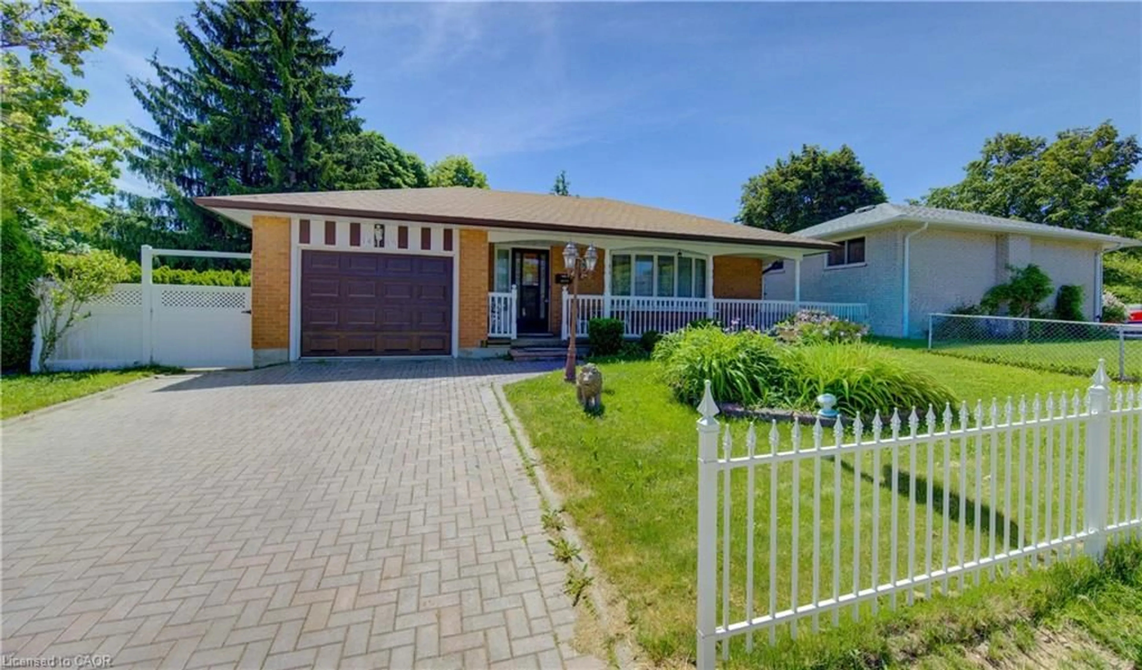 Home with brick exterior material, street for 1469 Queens Blvd, Kitchener Ontario N2M 5B3