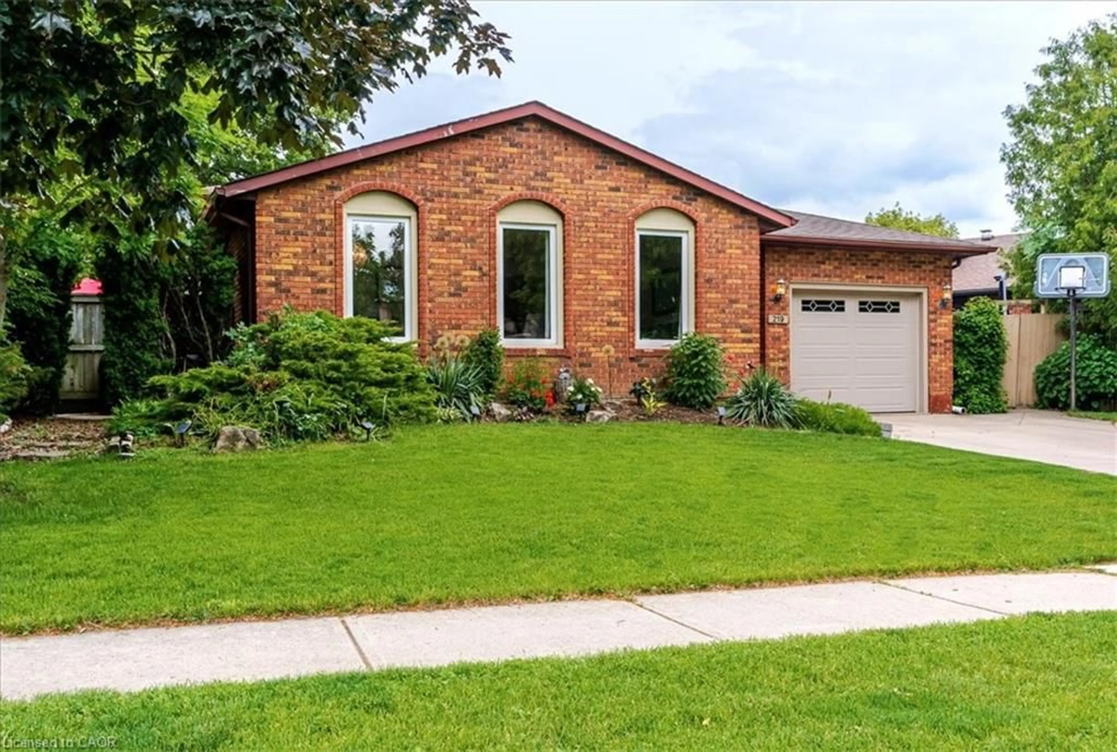 Home with brick exterior material, street for 219 Athenia Dr, Stoney Creek Ontario L8J 1T6
