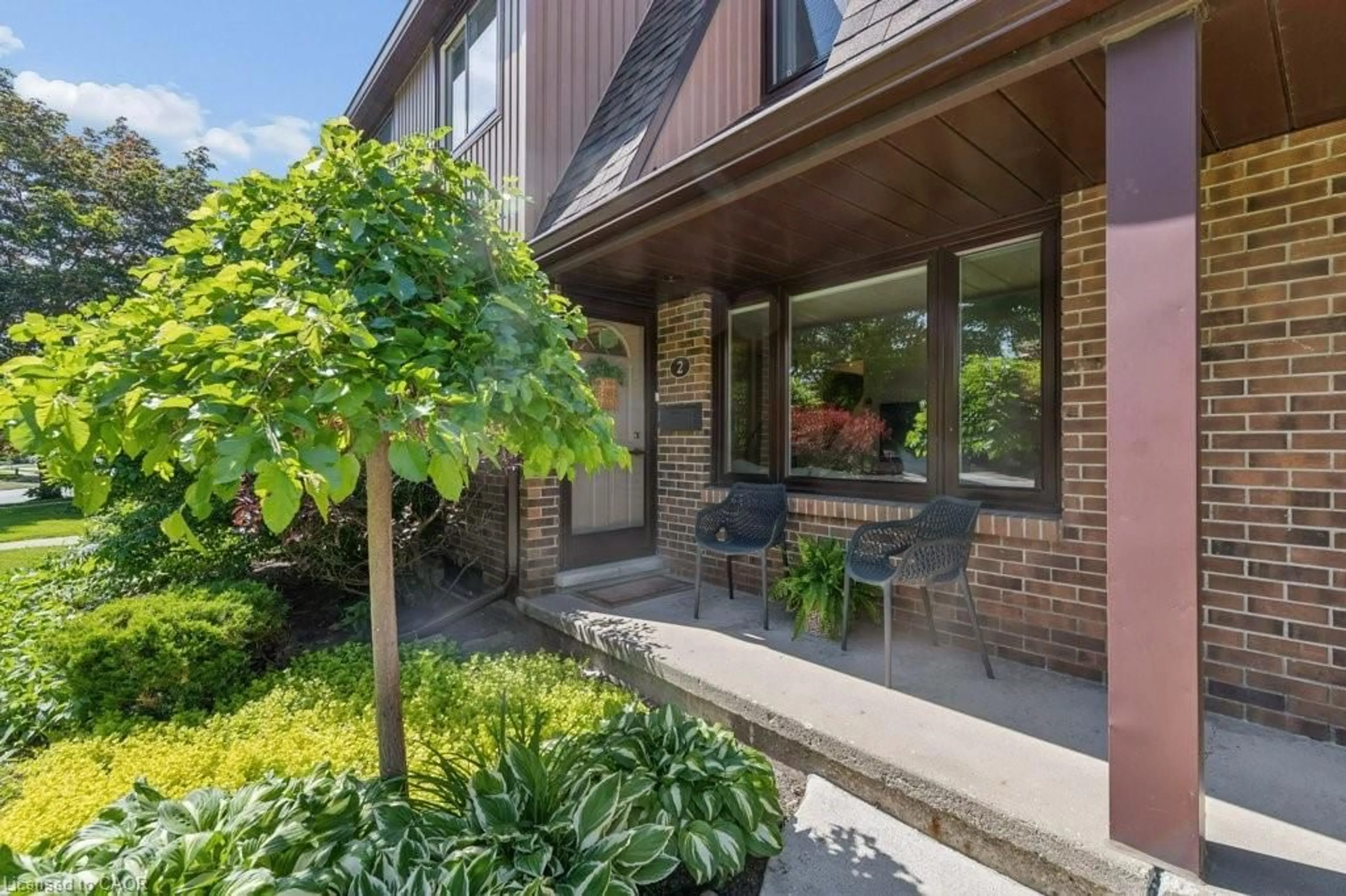 Home with brick exterior material, street for 279 Sandowne Dr #2, Waterloo Ontario N2K 2C1
