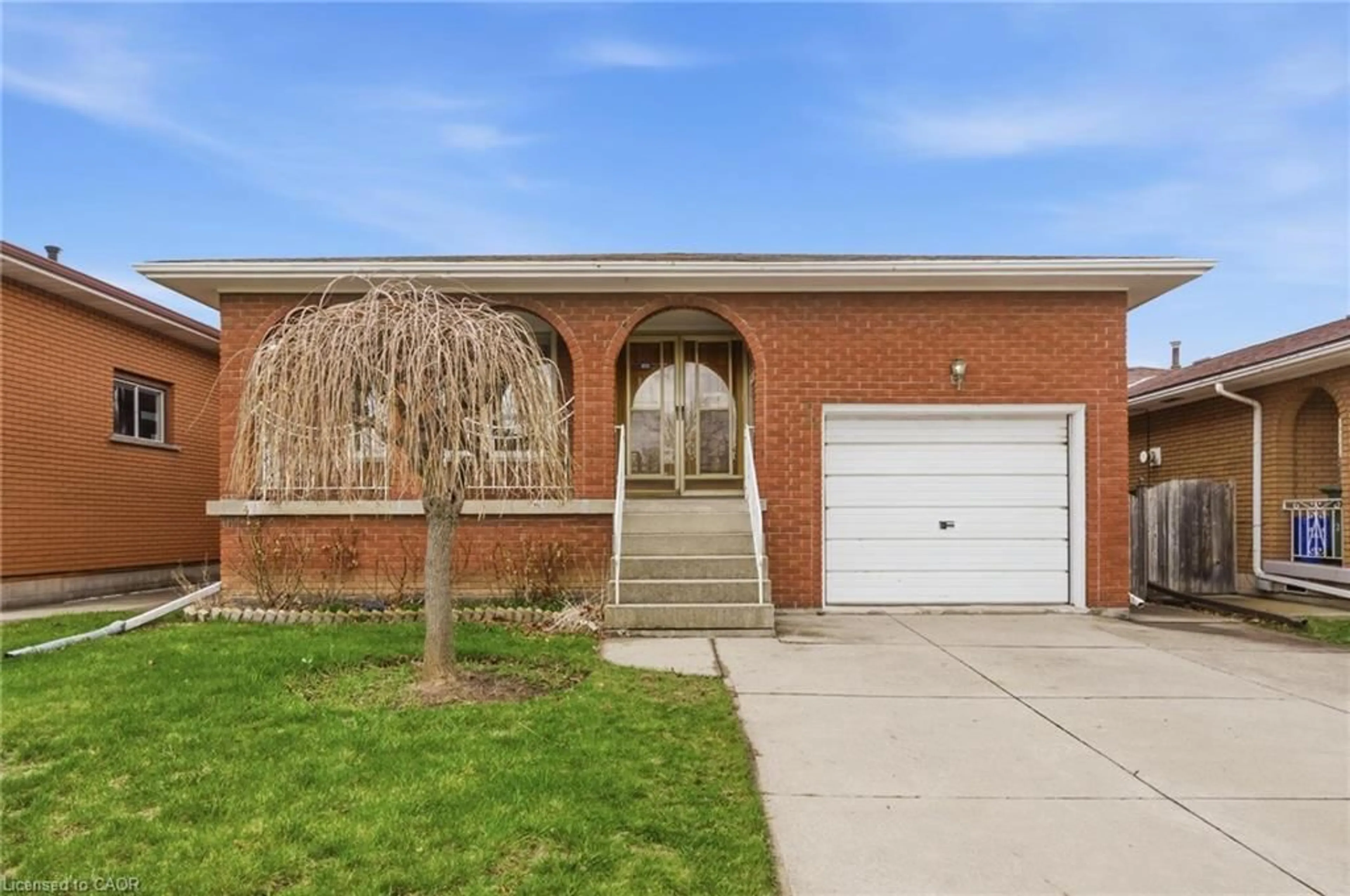 Home with brick exterior material, street for 26 Adorn Crt, Hamilton Ontario L8E 3N2