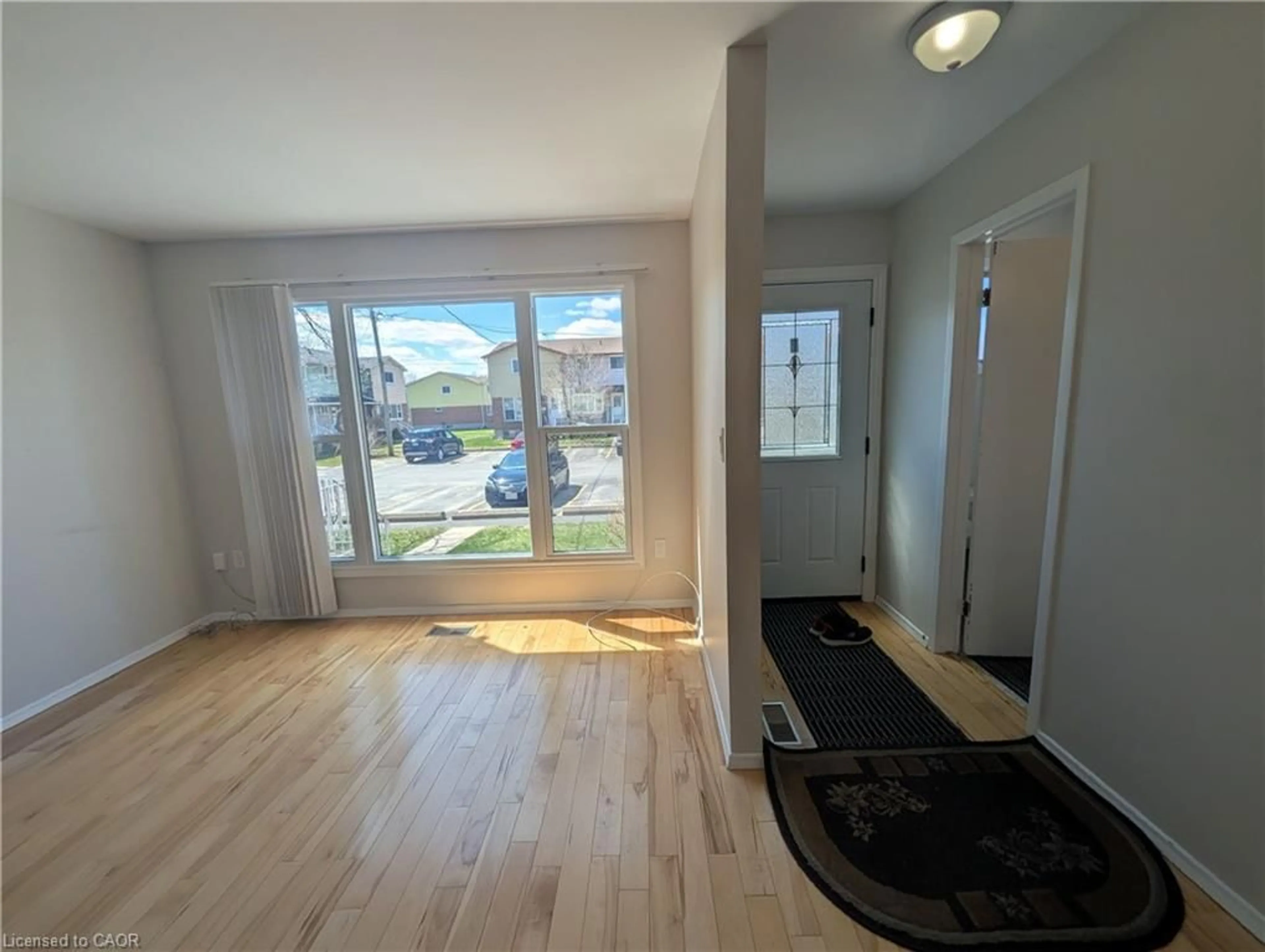 Indoor entryway for 27 Addington St #7, Loyalist Township Ontario K7L 1C6