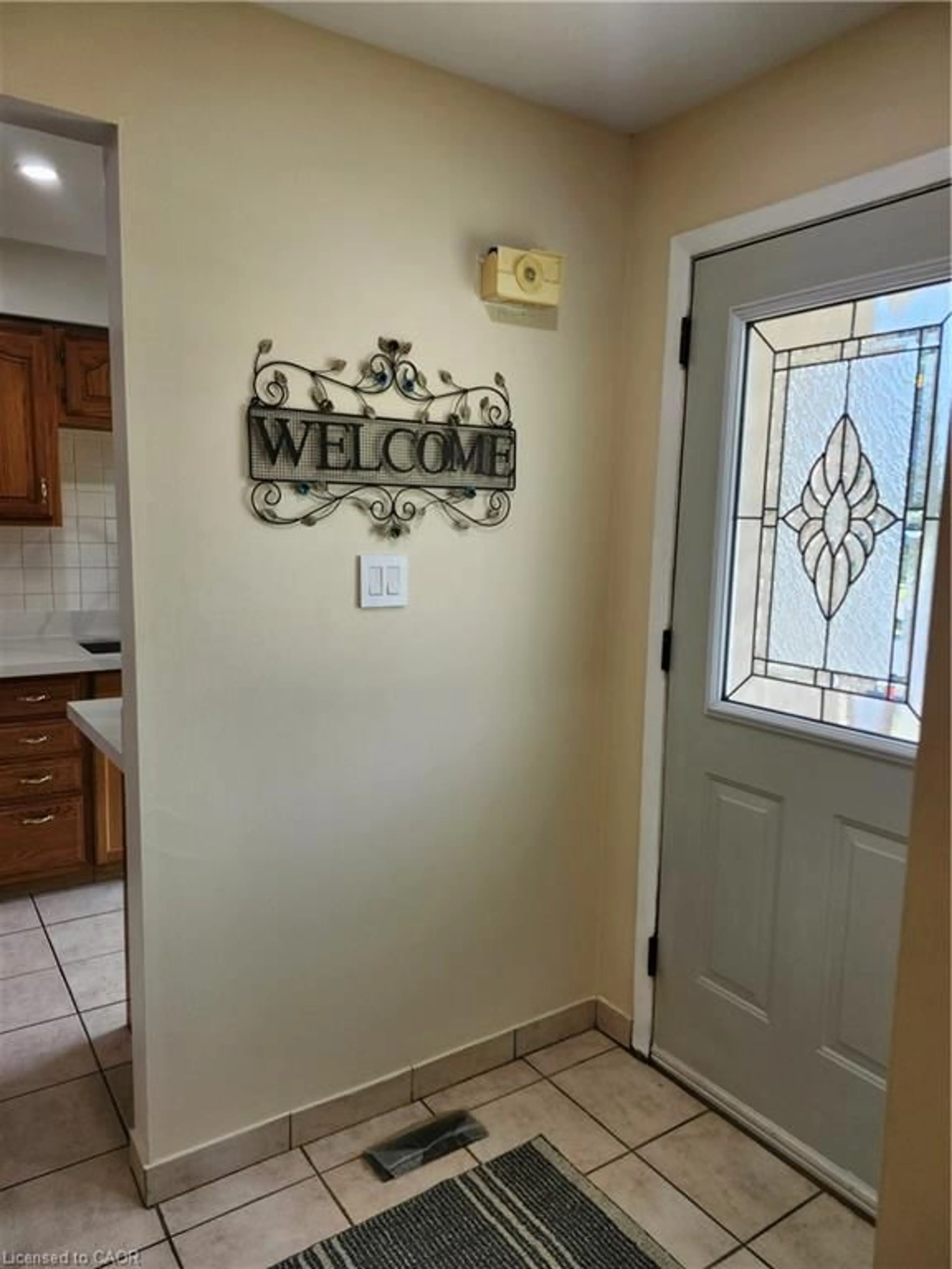 Indoor entryway for 25 Gosford Blvd #15, Toronto Ontario M3N 2G7