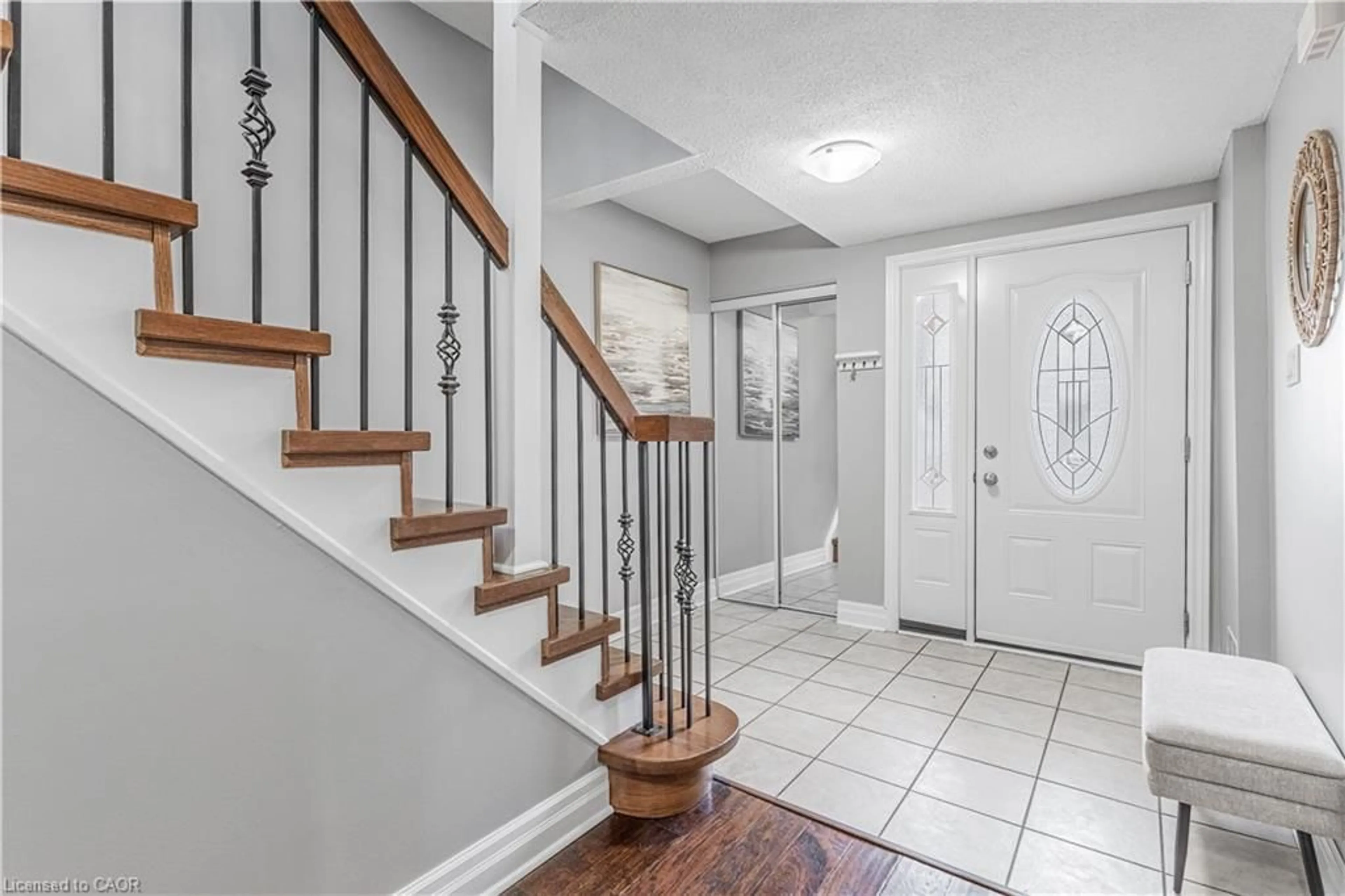 Indoor entryway for 333 Meadows Blvd #98, Mississauga Ontario L4Z 1G9
