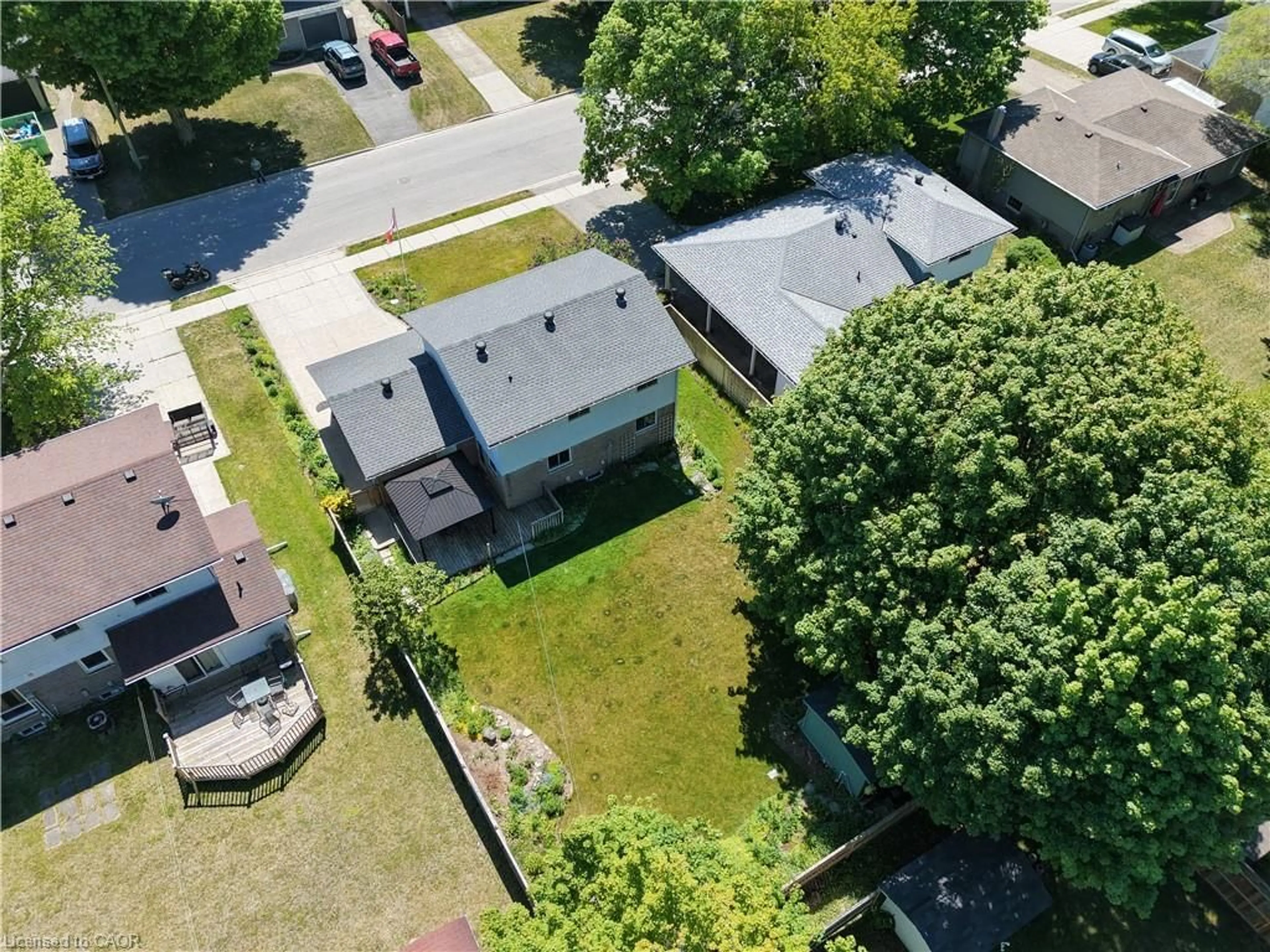 A pic from outside/outdoor area/front of a property/back of a property/a pic from drone, street for 353 Crawford St, Port Elgin Ontario N0H 2C2