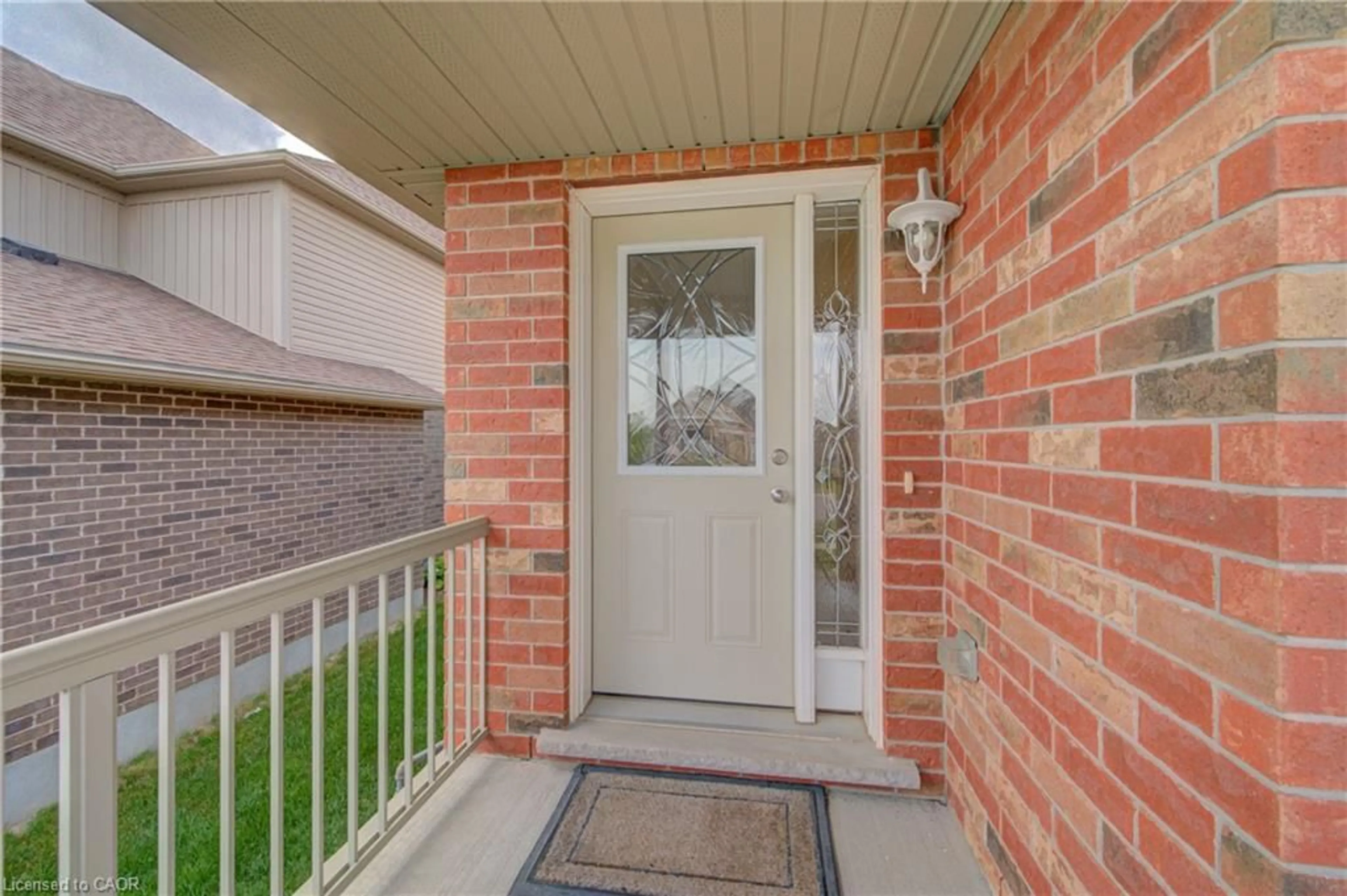 Indoor entryway for 16 English Cres, Plattsville Ontario N0J 1S0