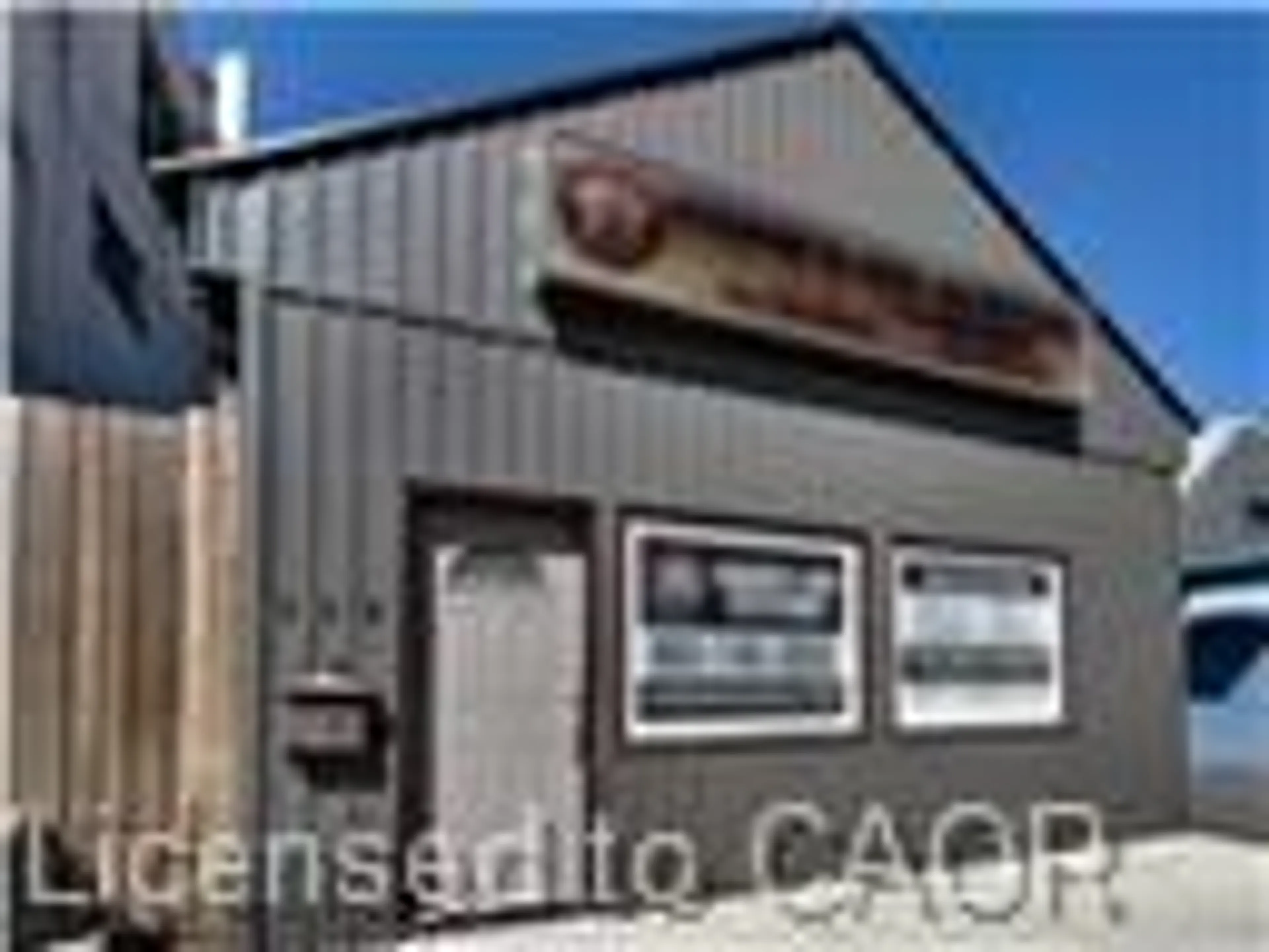 Shed for 229 Parkdale Ave, Hamilton Ontario L8H 5X4