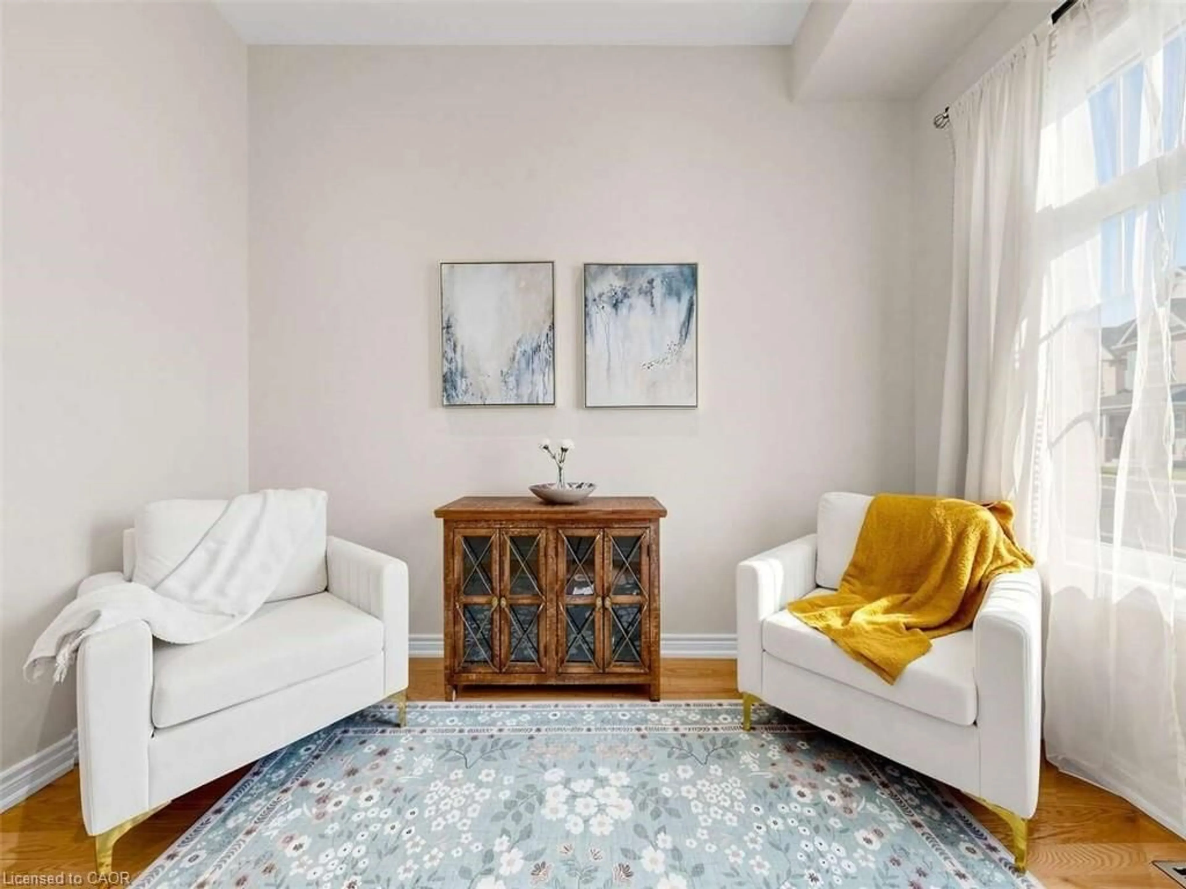 Living room with furniture, unknown for 3136 Goodyear Rd, Burlington Ontario L7M 0Z9