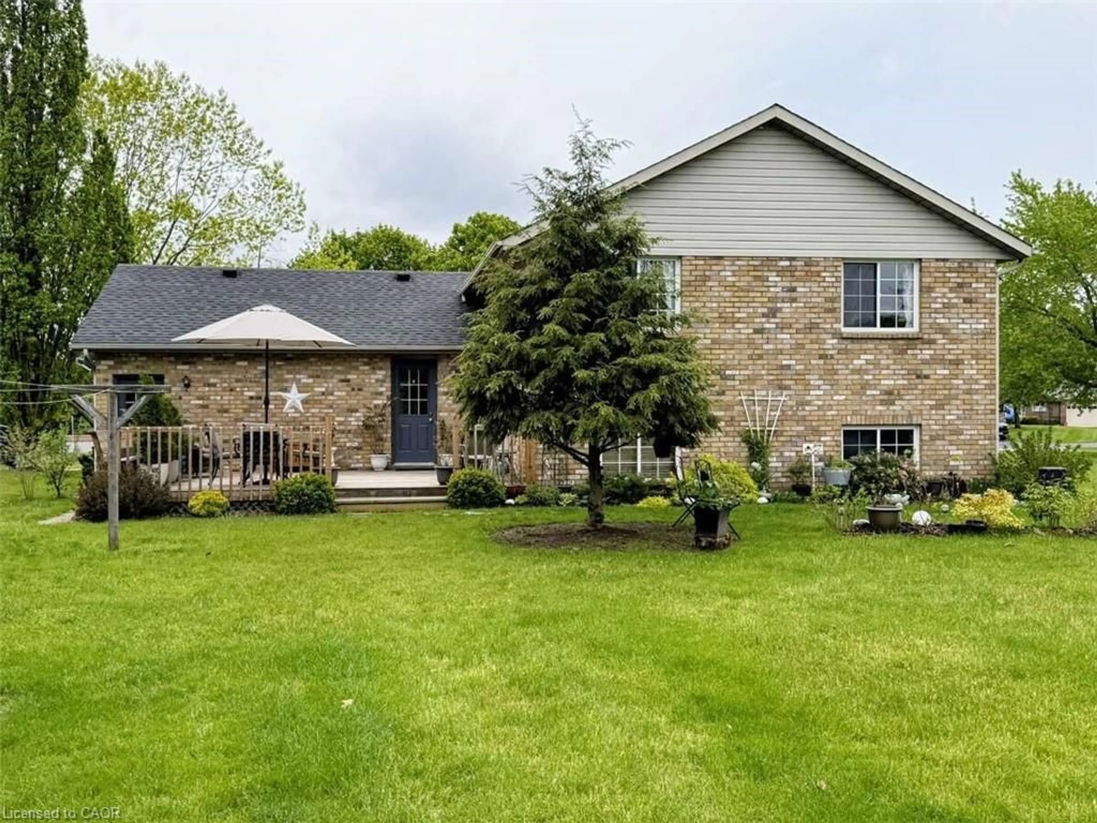 Home with brick exterior material, street for 32 St Ladislaus St, Courtland Ontario N0J 1E0