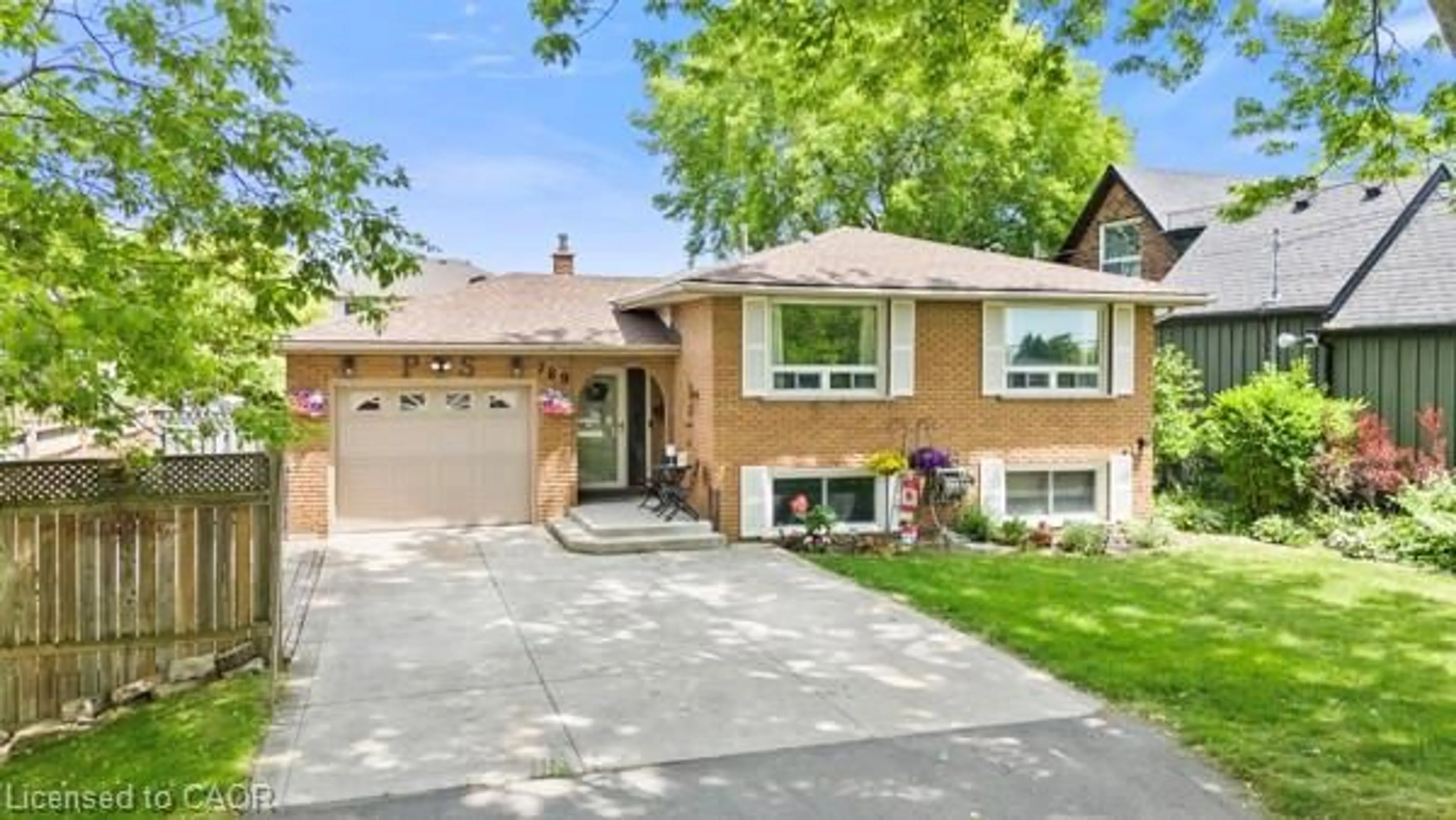Home with brick exterior material, street for 789 Rymal Rd, Hamilton Ontario L8W 1B6
