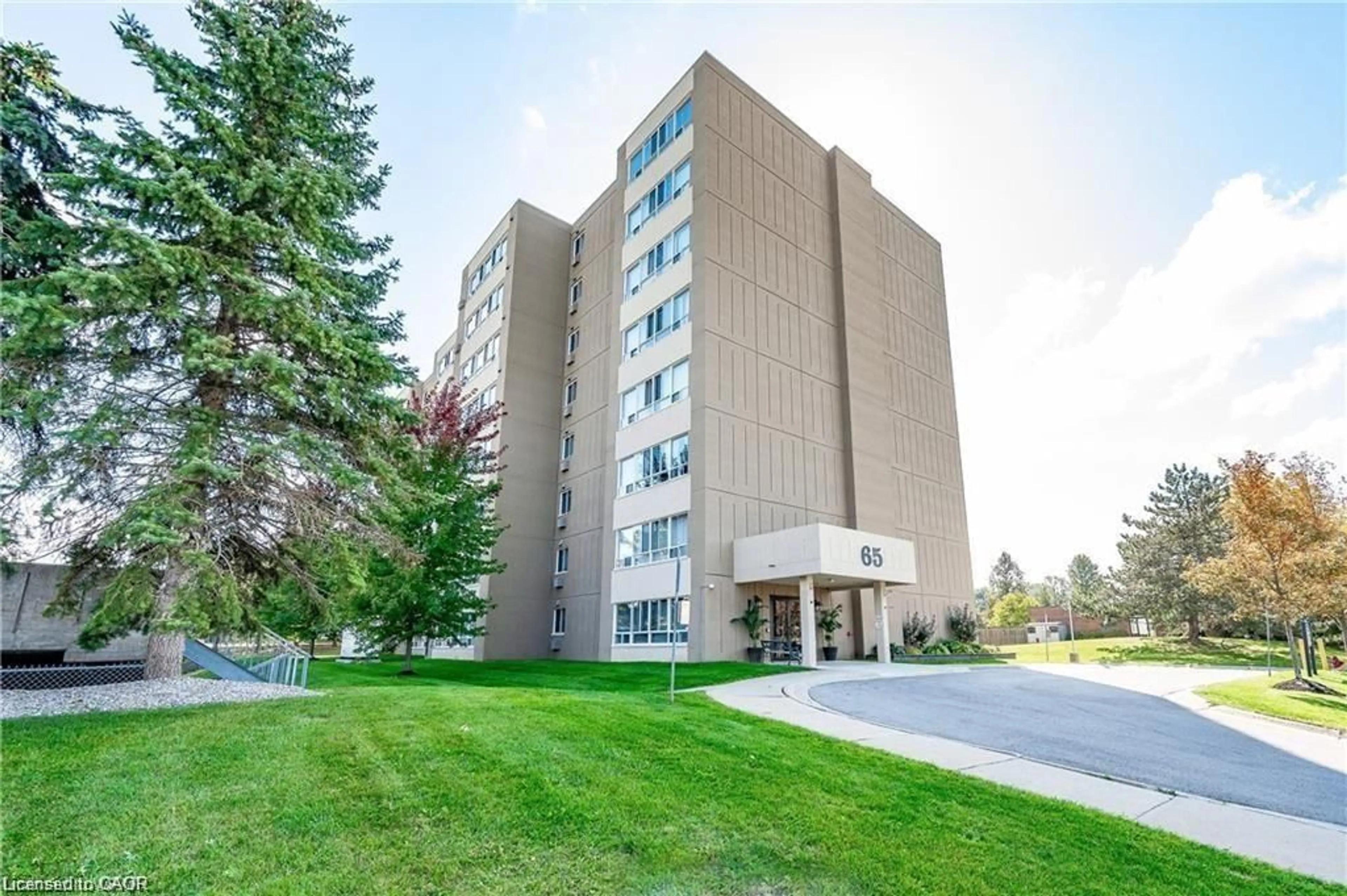 Unknown for 65 Highland Cres #804, Kitchener Ontario N2M 5M8